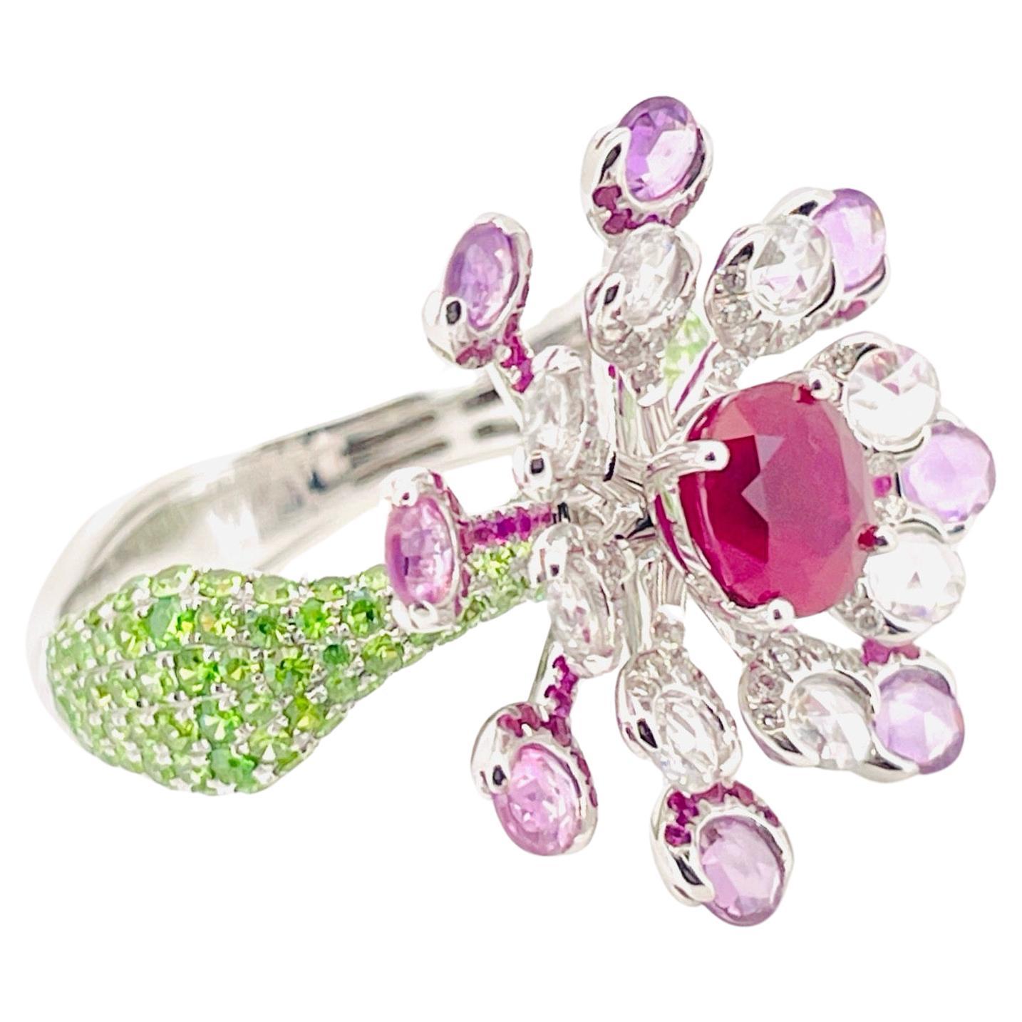 Dies ist ein von einem Feuerwerk inspirierter Ring mit einem unerhitzten burmesischen Rubin als Herzstück, zertifiziert von AIGS. Das Design ist inspiriert vom Glanz eines Feuerwerks und der Eleganz eines Baumes. Der Rubin hat einen satten,