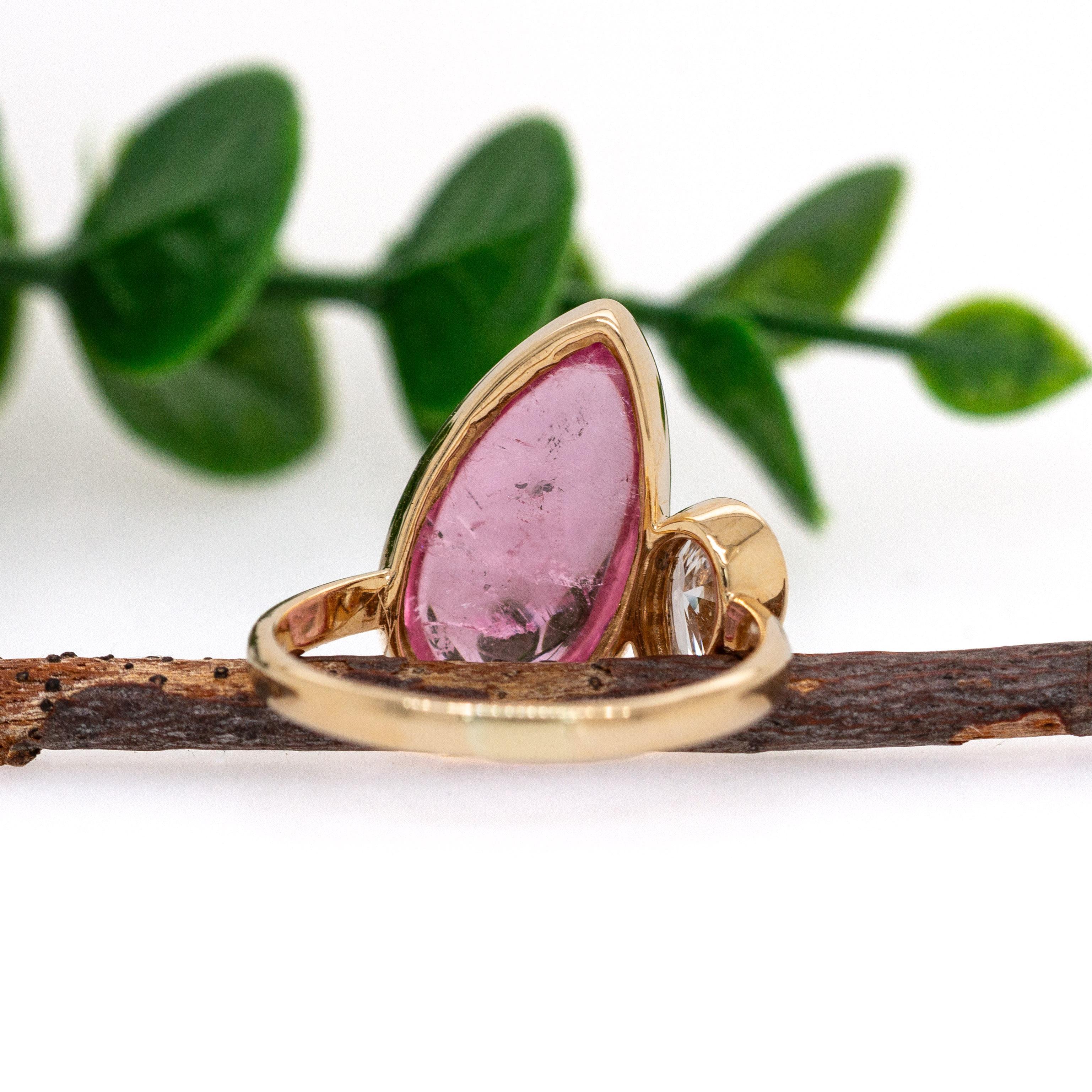 6,4 Karat Pinker Turmalin und im Labor hergestellter Diamantring  Lünettenfassung im Zustand „Neu“ im Angebot in Columbus, OH
