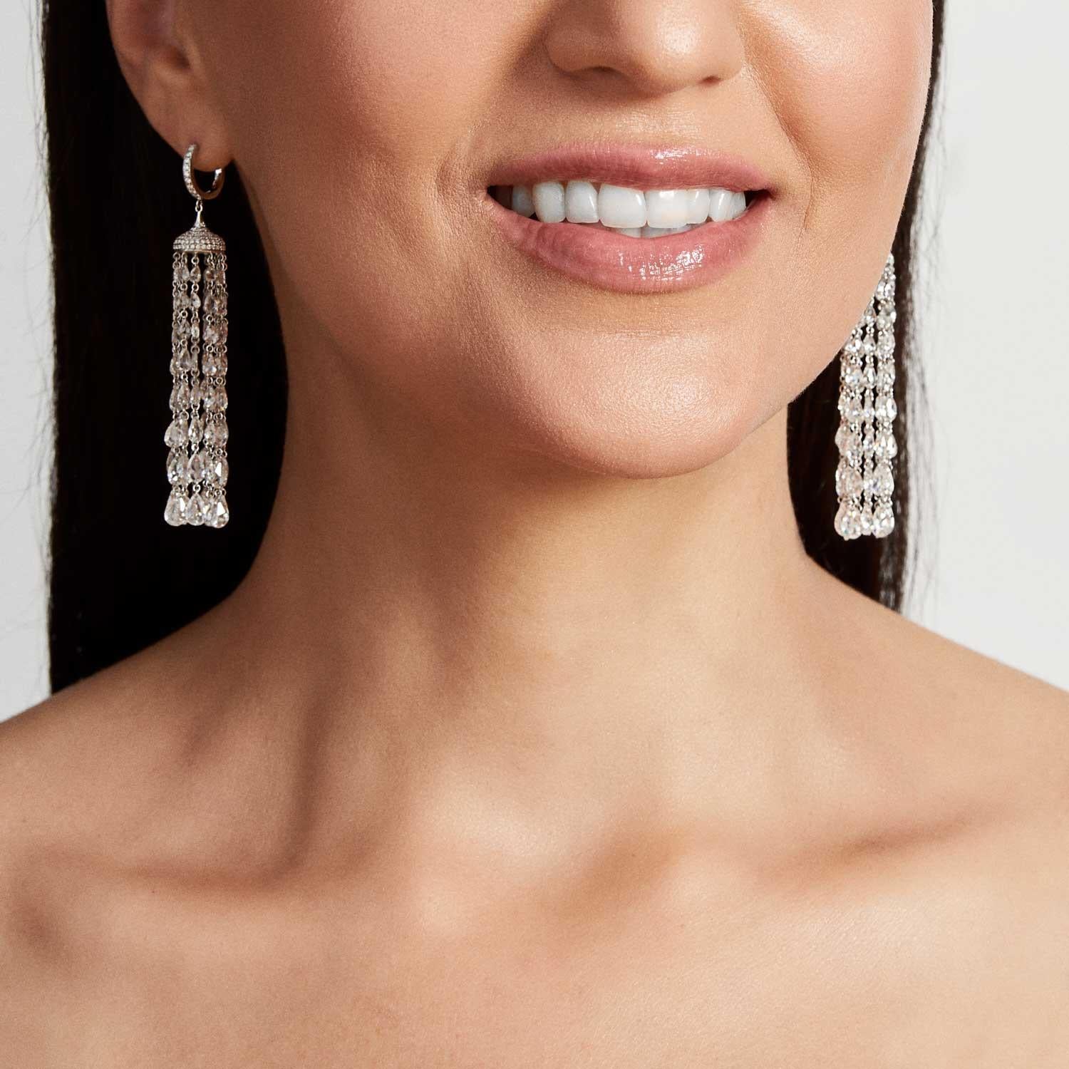 64 Facets 20 Carat Rose Cut Diamond Tassel Chandelier Earrings in White Gold In New Condition For Sale In Los Angeles, CA