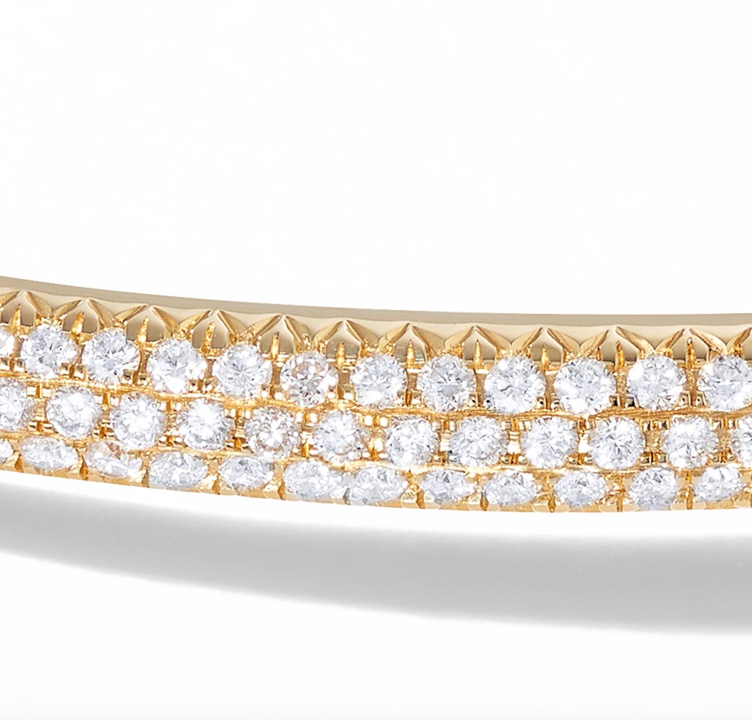 64Facets 2.75 Carat Pave Diamond Bangle Bracelet Set in 18 Karat Yellow Gold For Sale 4