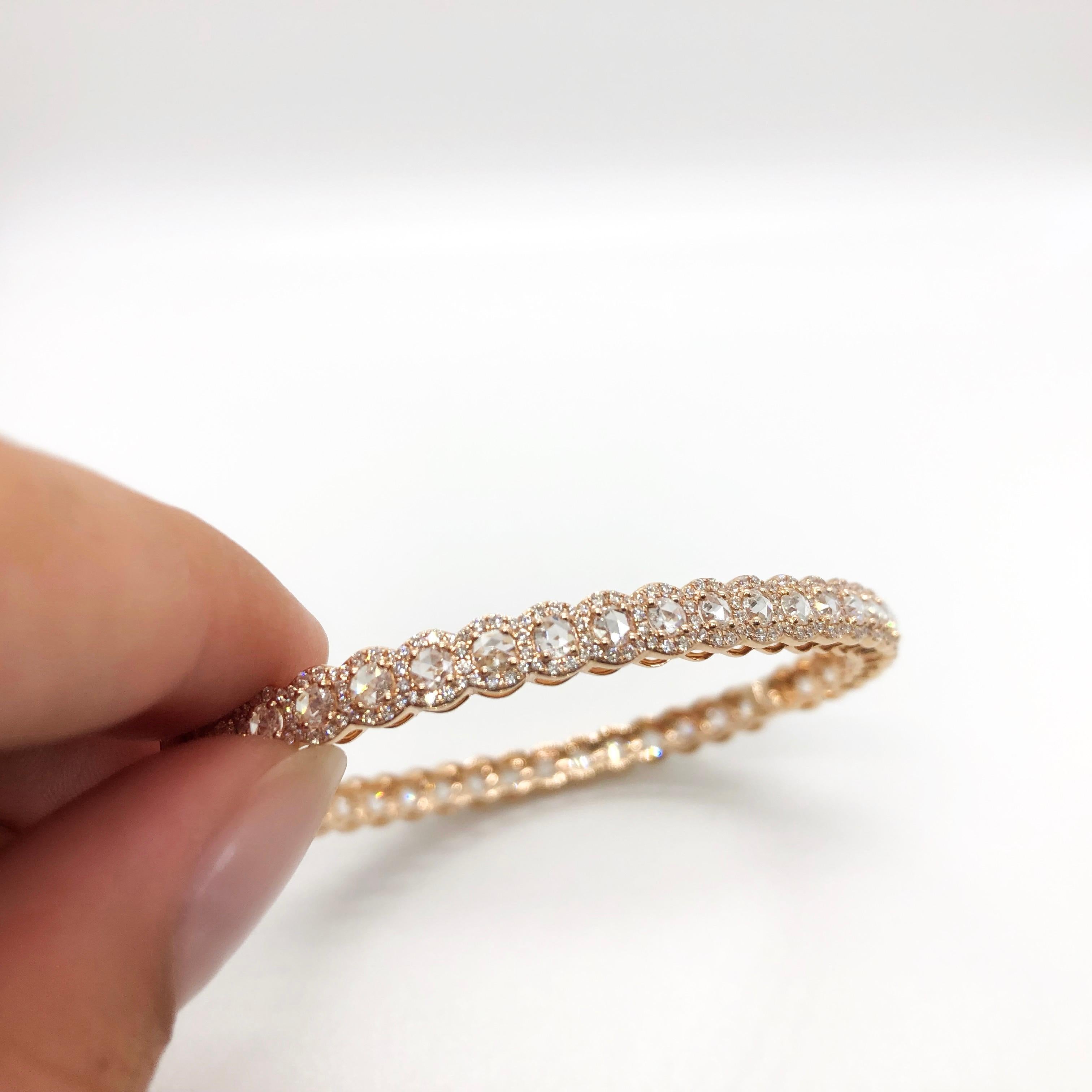 64 Facets 3.40 Carat Rose Cut Diamond Scallop Bangle Bracelet in White Gold In New Condition For Sale In Los Angeles, CA