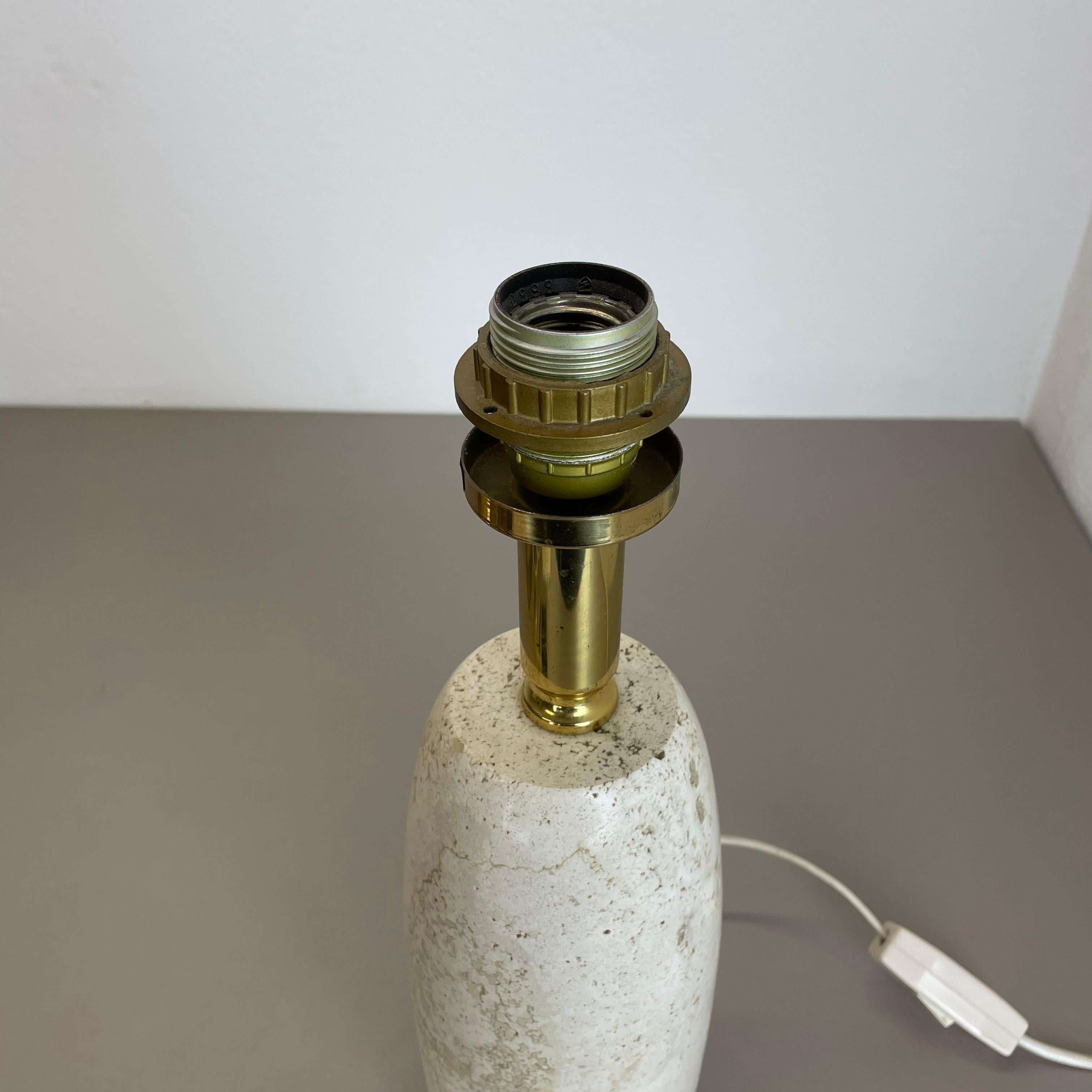 6.4kg Travertine Marble Fratelli Mannelli Style Table Light Base, Italy, 1970s For Sale 6