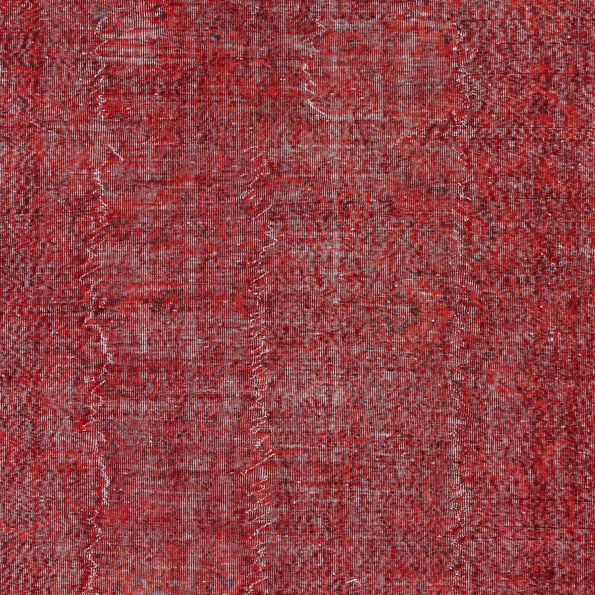6.4x10 Ft Overdyed Rot Türkischer Teppich. Handgefertigter Vintage-Teppich für das Wohnzimmer (Handgeknüpft) im Angebot
