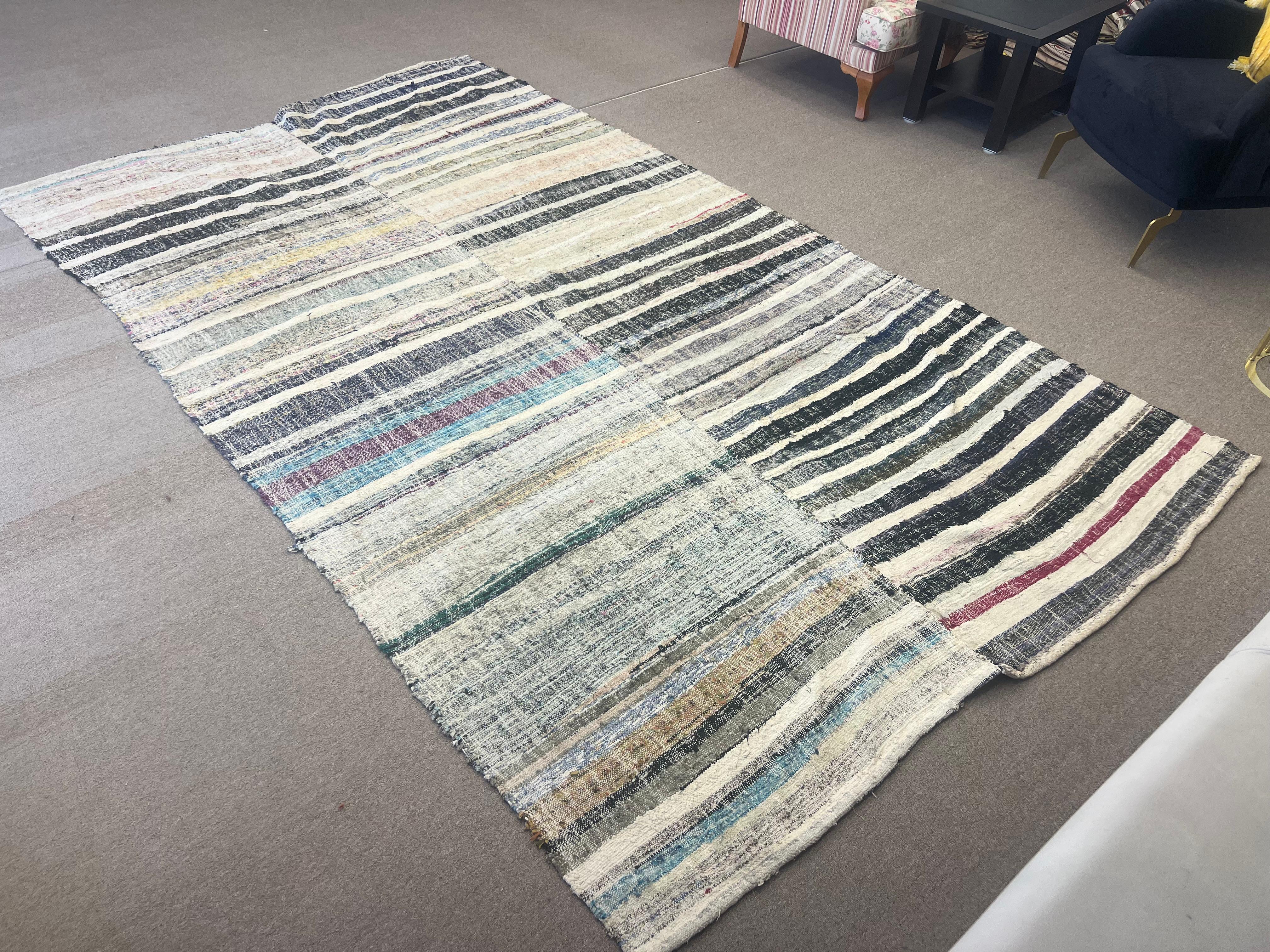 Rug & Kilim in cotone tessuto a mano, 6.4x10 Ft, tappeto turco colorato a trama piatta in vendita 2