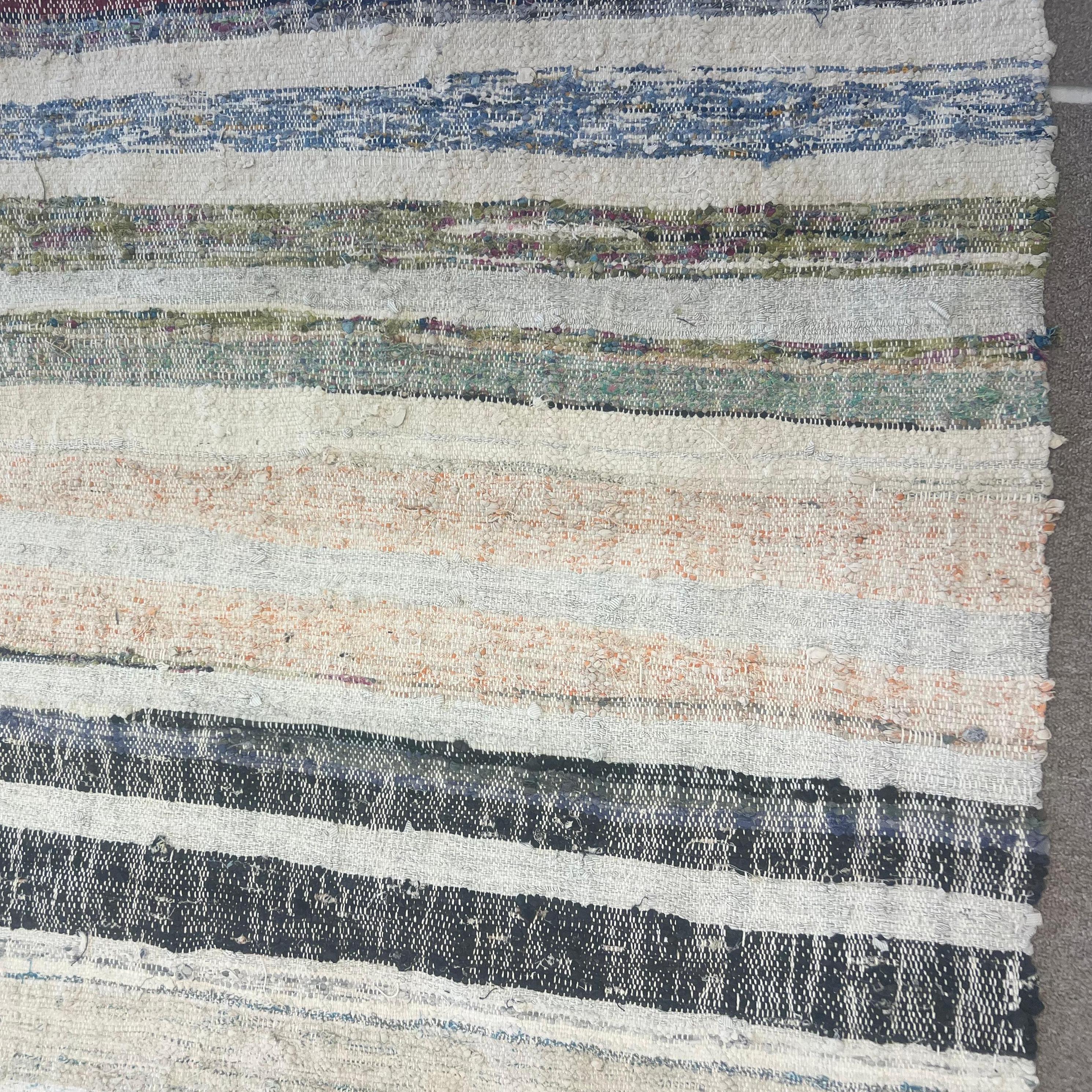 Metà XX secolo Rug & Kilim in cotone tessuto a mano, 6.4x10 Ft, tappeto turco colorato a trama piatta in vendita