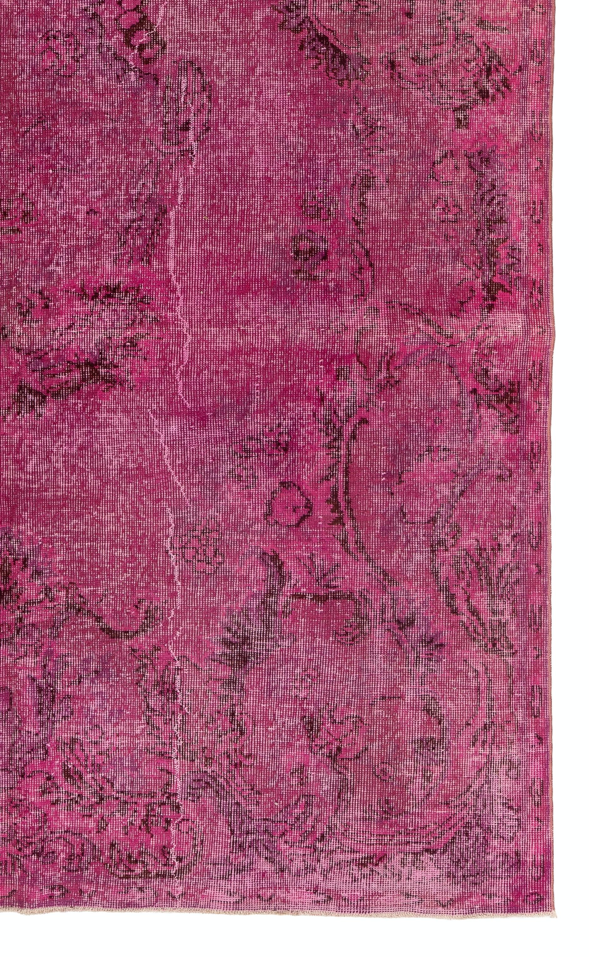 Tappeto 6.4x10 Ft Vintage Medallion Wool. Tappeto rosa contemporaneo fatto a mano In condizioni buone a Spring Valley, NY
