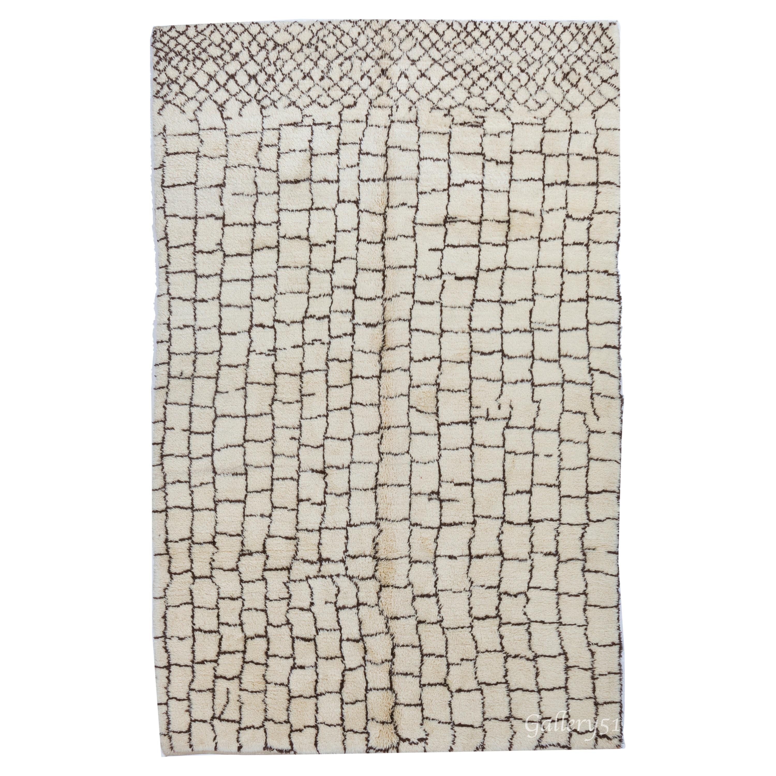 6.4x10.2 ft Modern Moroccan Beni Ourain Berber Tribe Rug. Custom Options Avalb For Sale