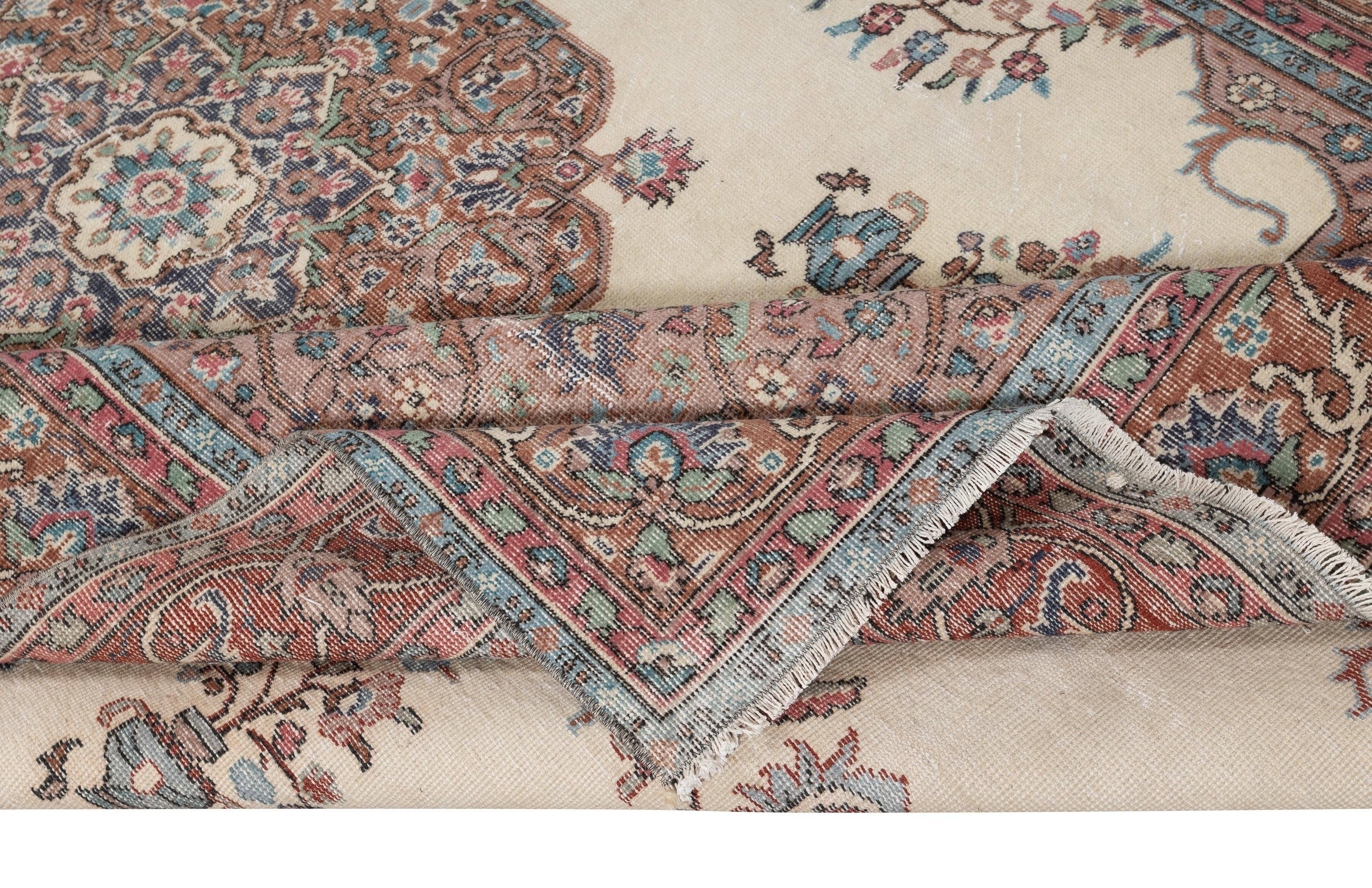 Country Tappeto di lana rustico vintage fatto a mano 6,4x10,2 piedi per arredamento di case e cottage in vendita