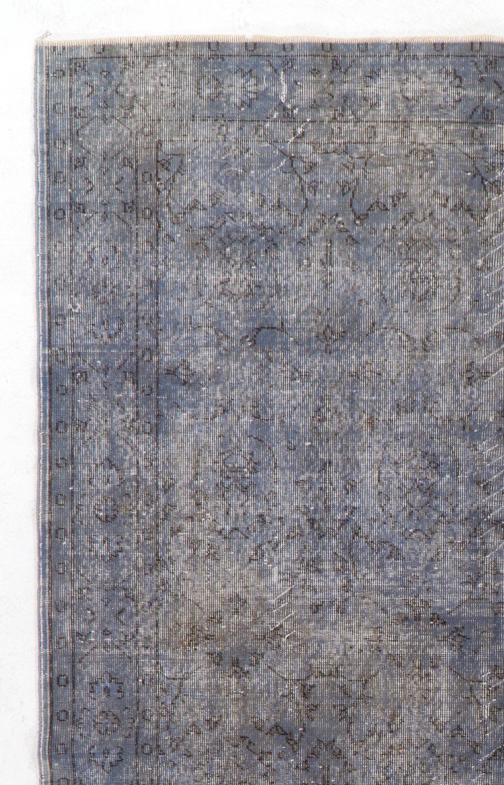 6.4x10.4 Ft Distressed Vintage Türkischer Teppich, Contemporary Light Blue Carpet (Moderne) im Angebot