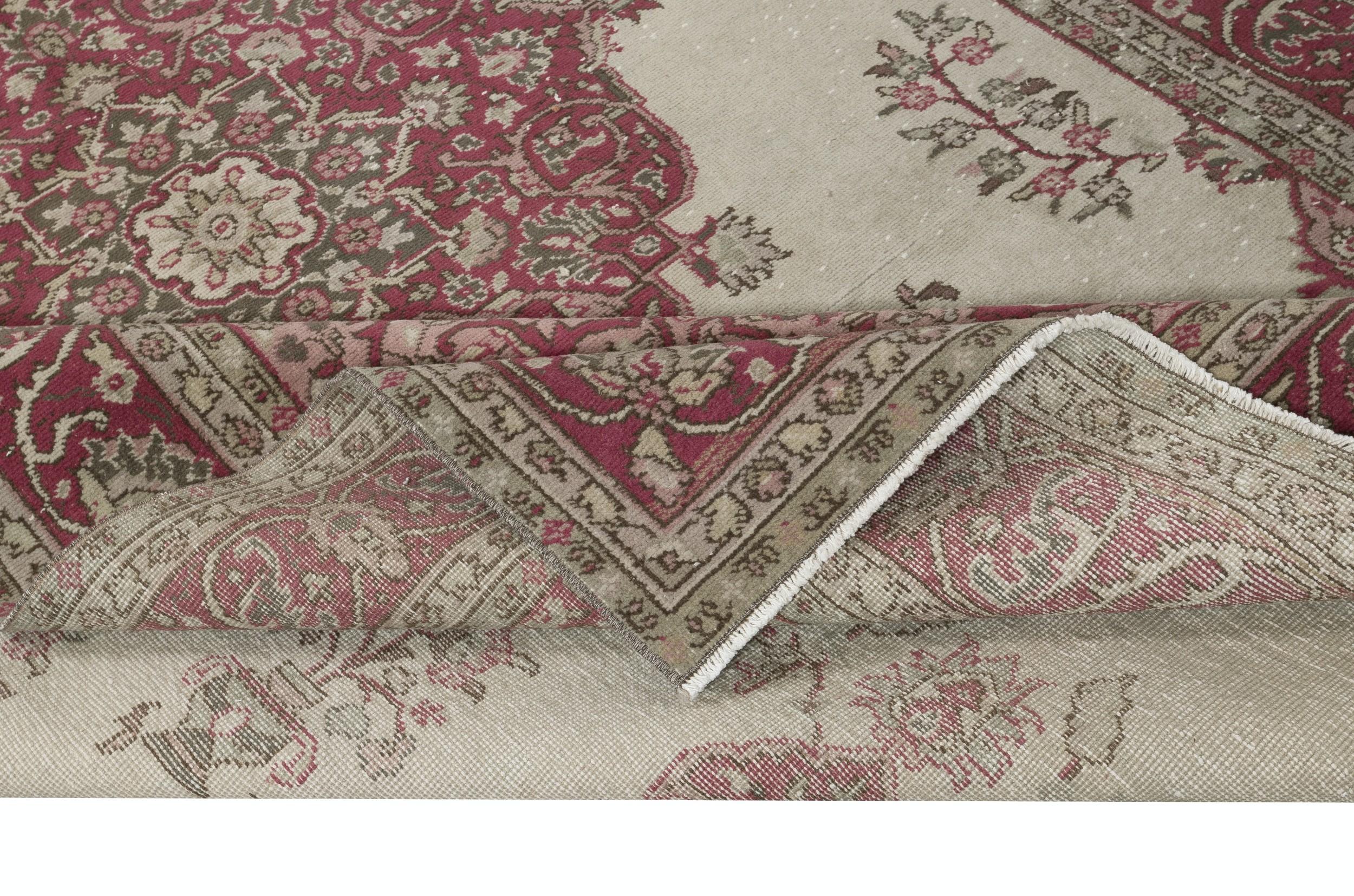 Handgefertigter Oushak-Teppich im Vintage-Stil für Landhaus, Bauernhaus und rustikales Dekor, 6,4x11.3 Ft (Türkisch) im Angebot