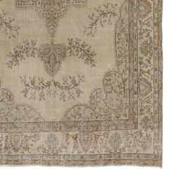 6,4x11,5 Ft handgeknüpfter türkischer Vintage-Teppich aus verblasster Wolle in Beige