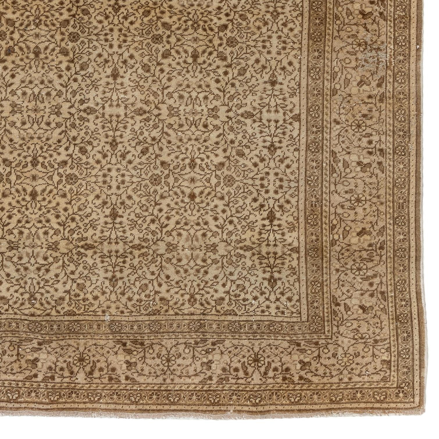 Alfombra Turca Vintage Kyseri Beige y Marrón con Diseño Floral 6,4 x 9 pies en Bueno estado para la venta en Spring Valley, NY