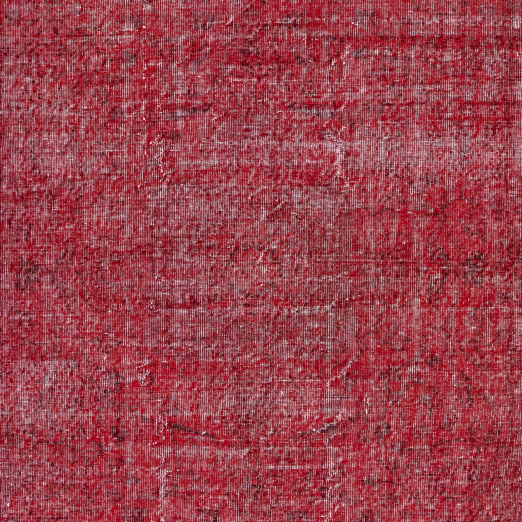 6.4x9.2 Ft Handgefertigter Türkischer Wollteppich. Überfärbter roter Vintage-Teppich für modernes Zuhause (Handgeknüpft) im Angebot