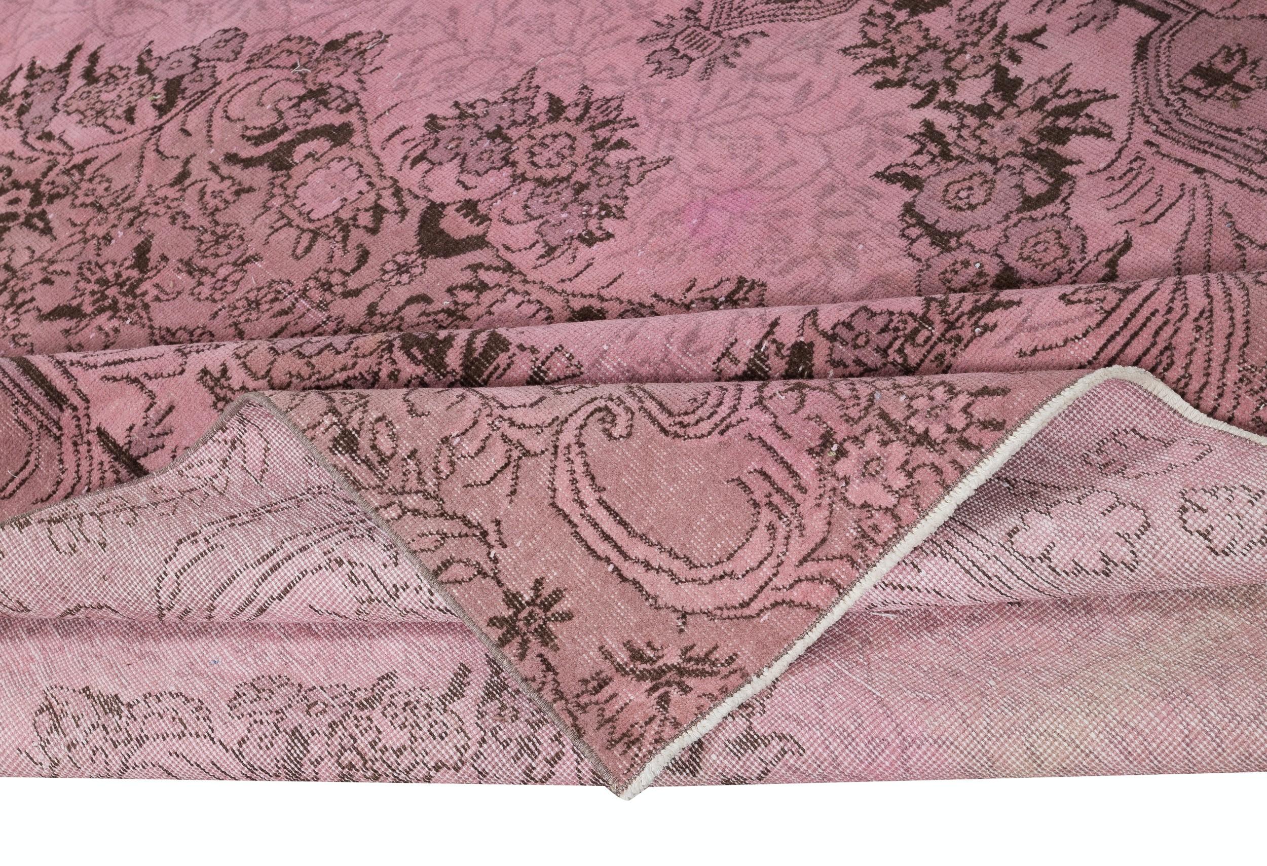 Moderne 6.4x9.4 Ft Pink Area Rug for Modern Interiors, Hand-Knotted in Turkey (Tapis noué à la main en Turquie) en vente