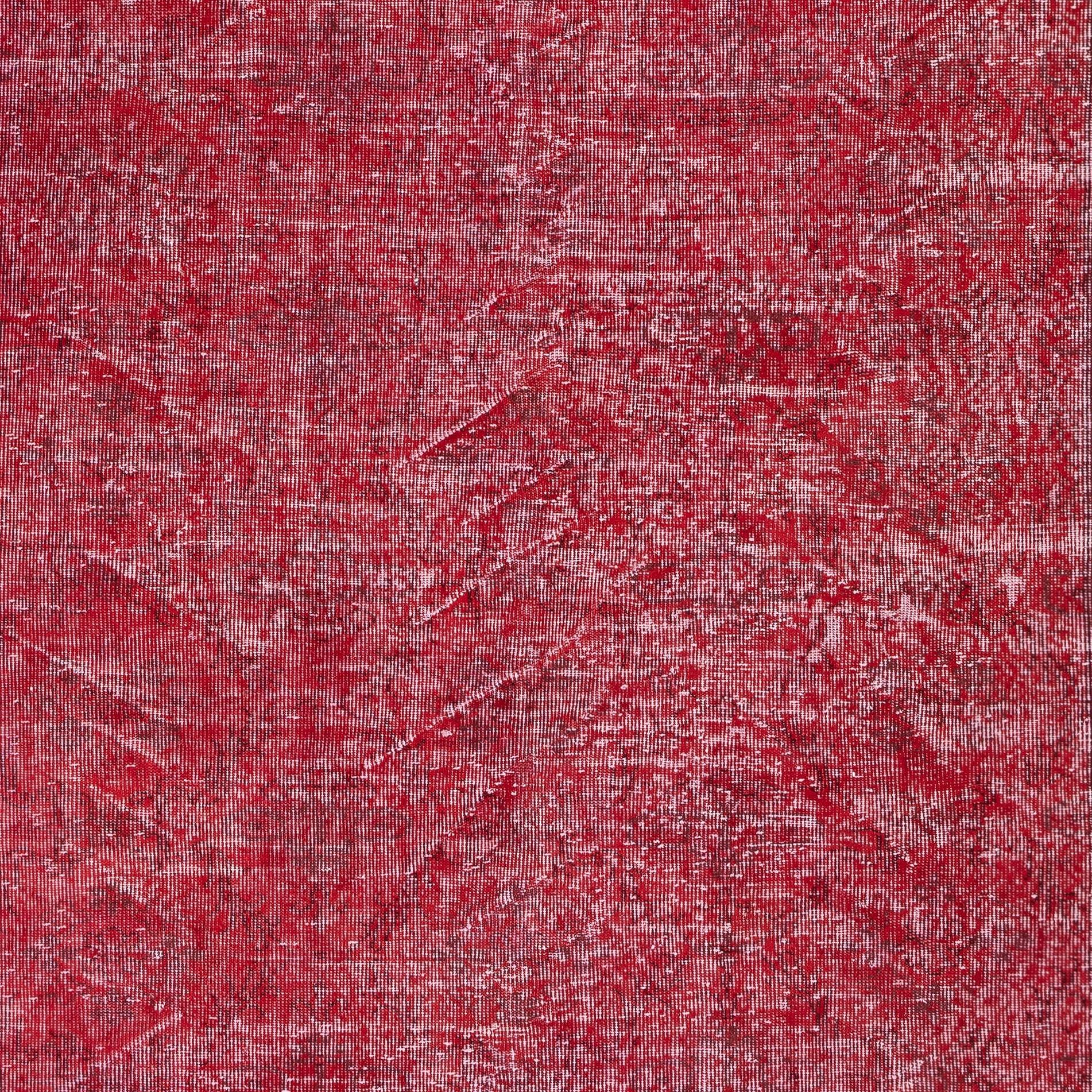 6.4x9.6 Ft Vintage Türkischer Teppich. Übergefärbter roter, handgefertigter Teppich für moderne Innenräume (Handgeknüpft) im Angebot