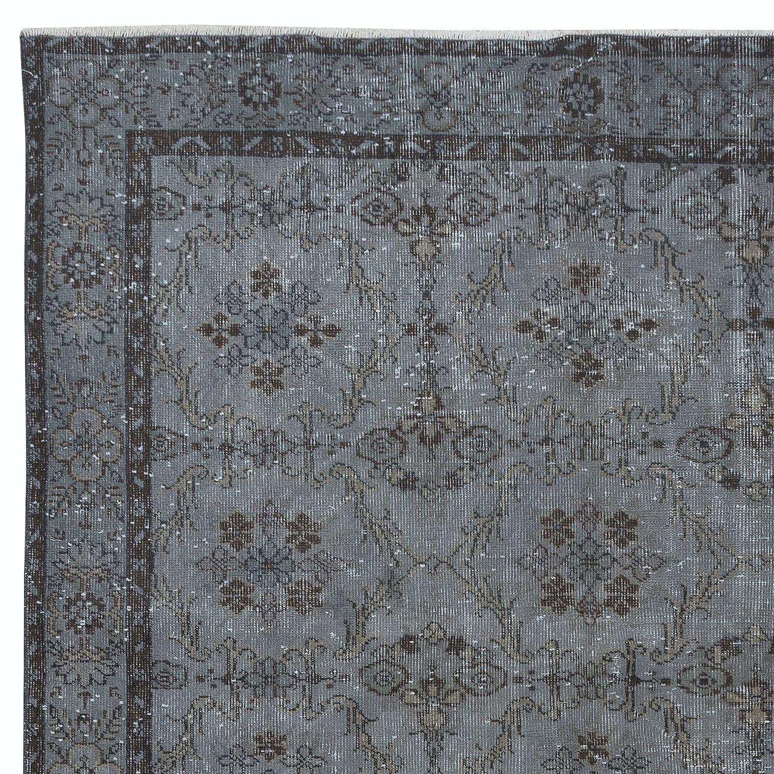 Hand-Woven 6.4x9.8 Ft Handmade Turkish Rug with Botanical Design and Gray Background For Sale
