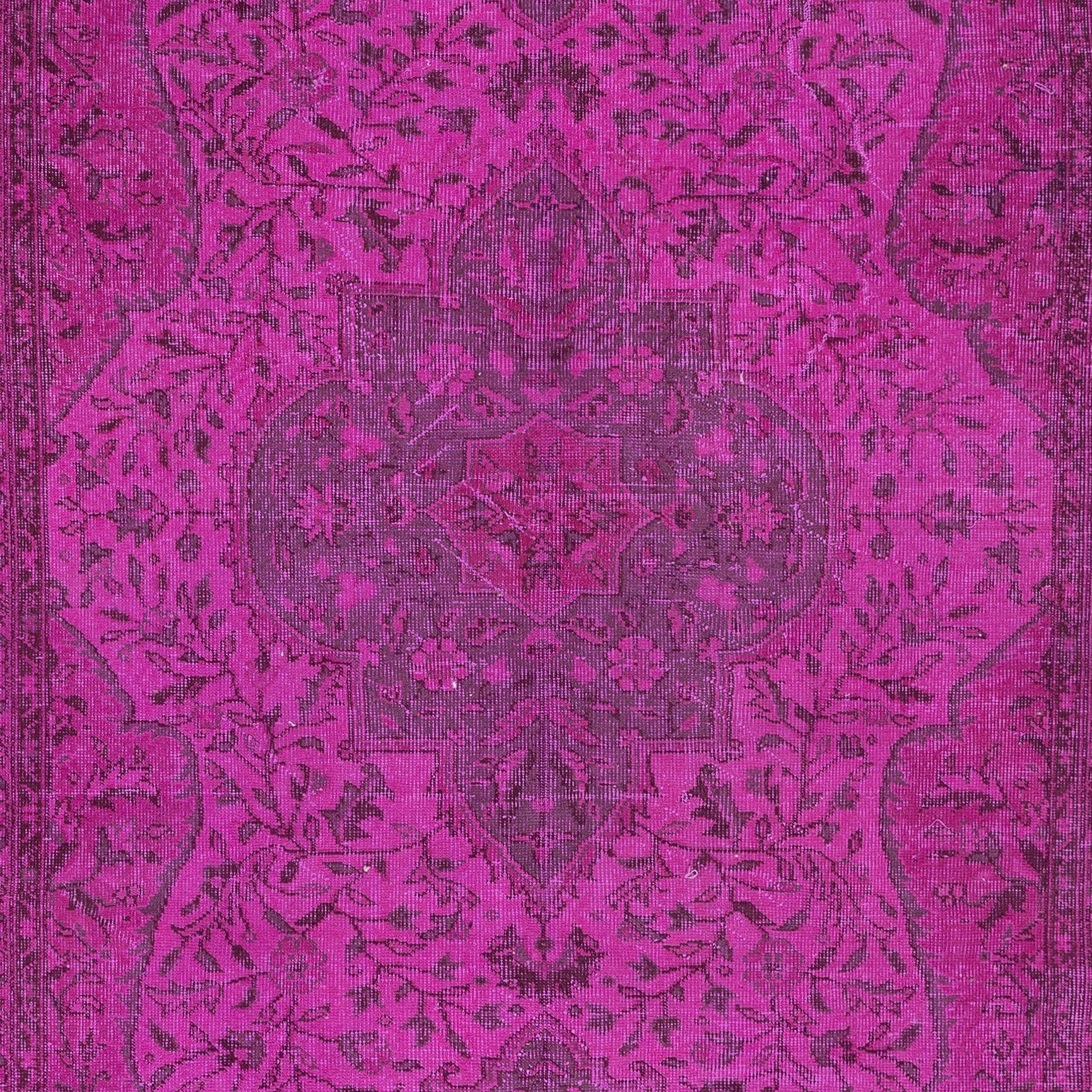 6.4x9.8 Ft Pink Handmade Contemporary Rug, Turkish Wool Carpet, Living Room Rug In Good Condition For Sale In Philadelphia, PA