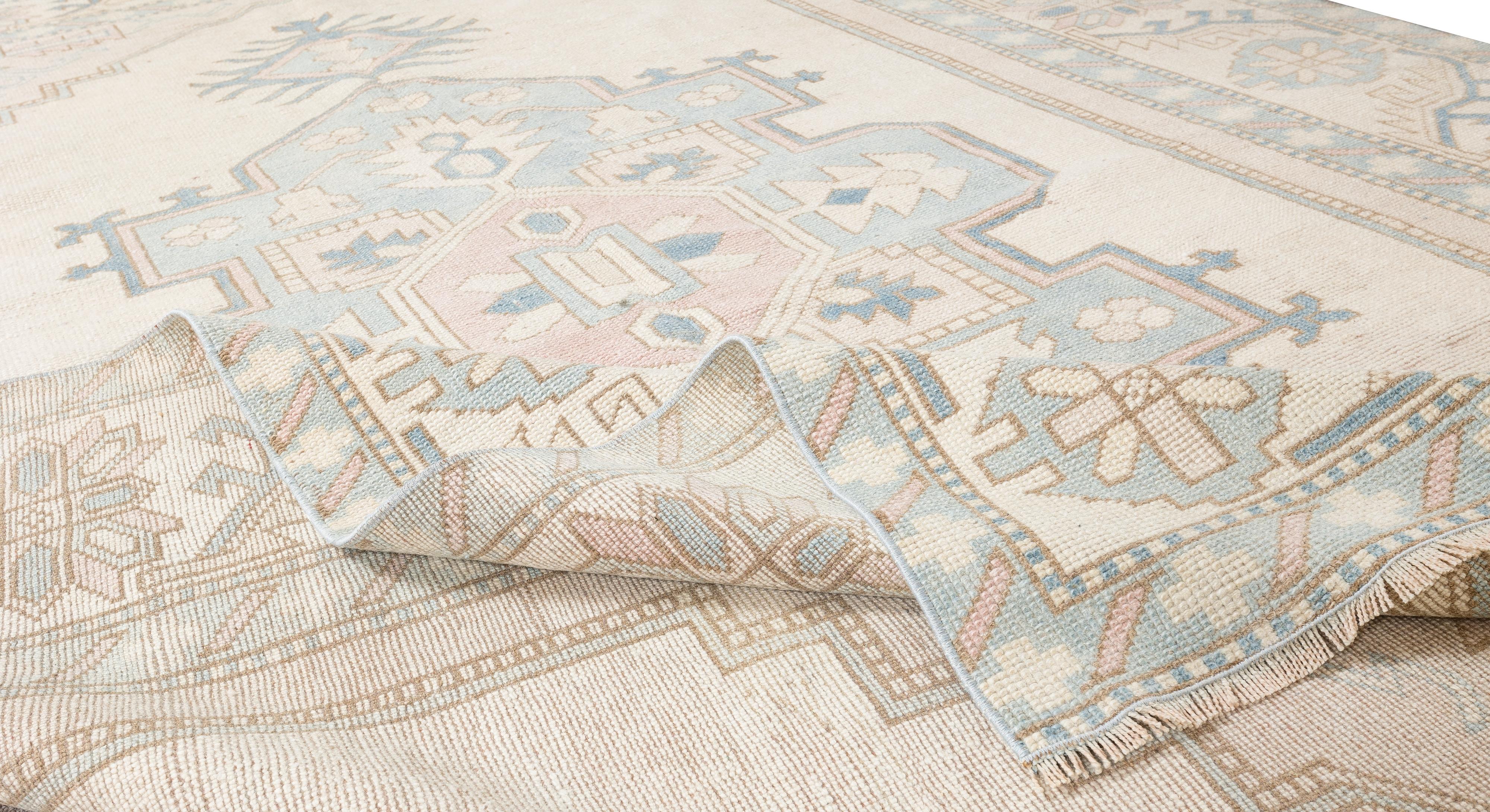 Handgefertigter türkischer Vintage-Teppich mit geometrischem Design und geometrischem 6,4x9,8 Fuß, 100% Wolle (Rustikal) im Angebot