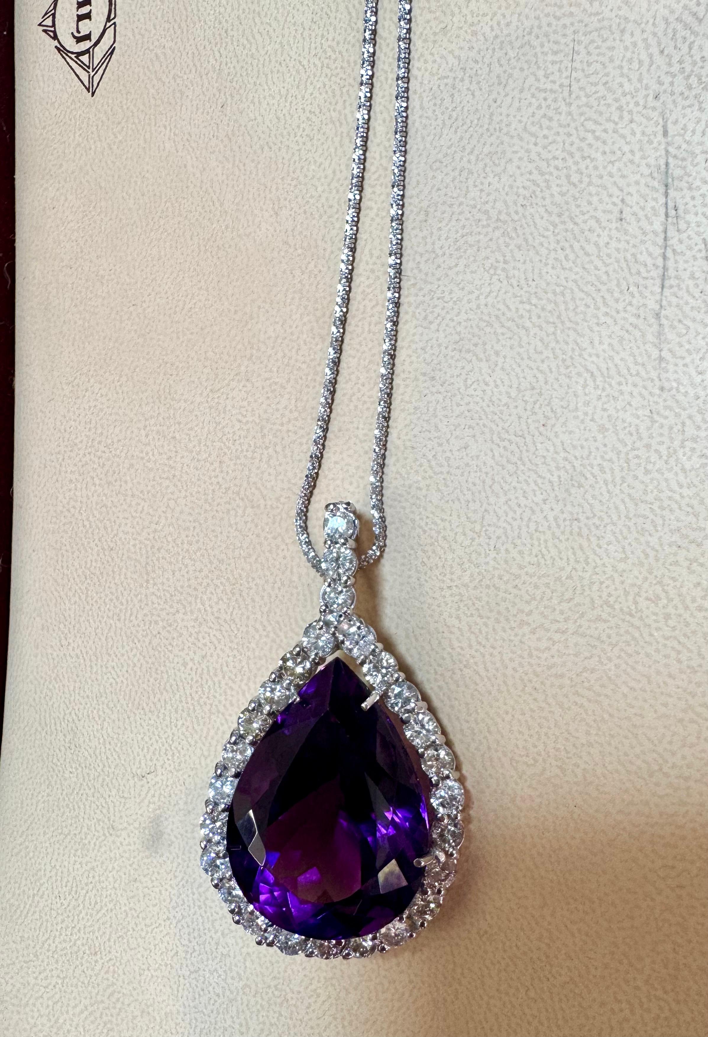 Collier pendentif en or blanc 14 carats, améthyste 65 carats et diamants 8,5 carats en vente 4