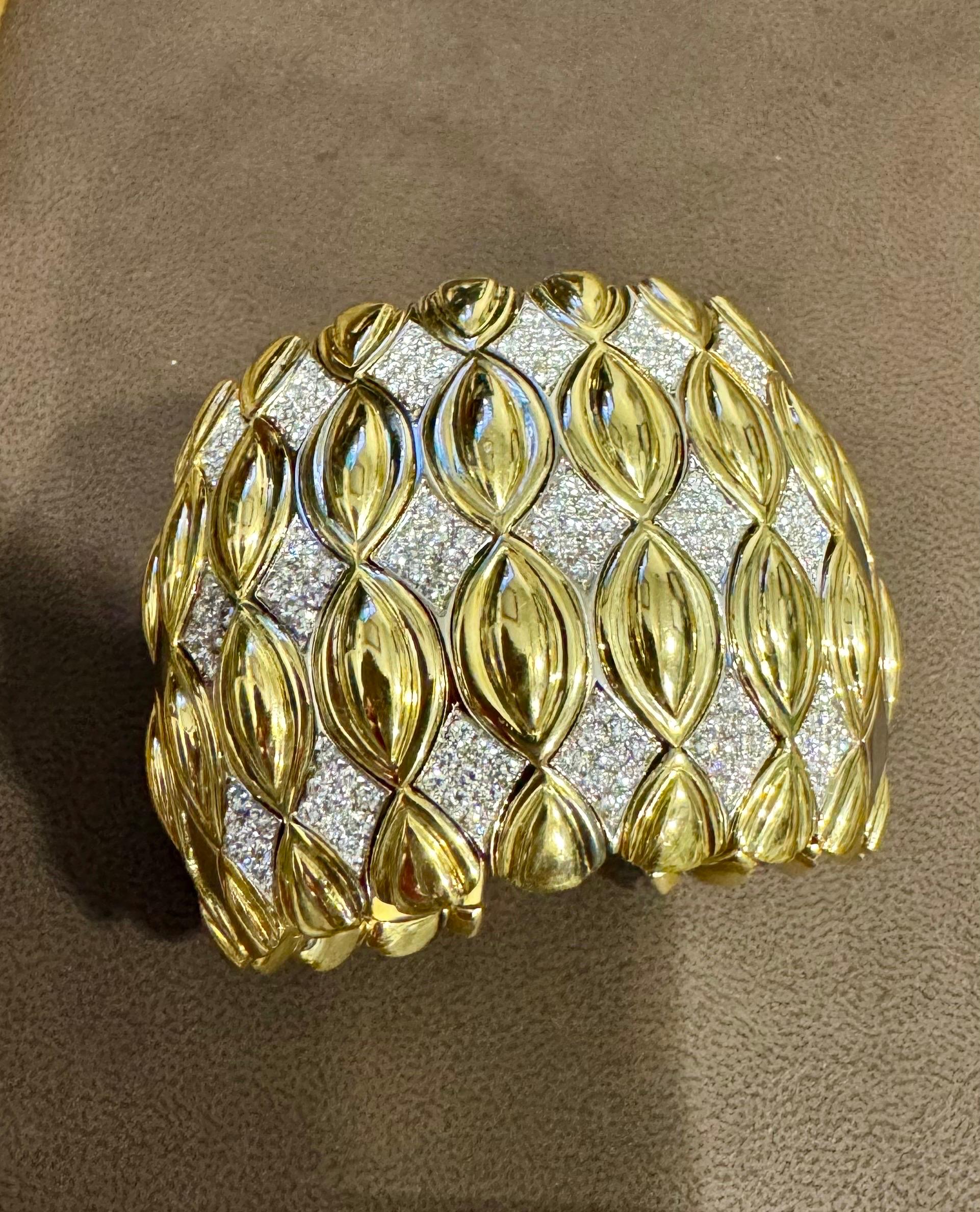 Round Cut 8 Carat Diamond 18 Kt Gold Cocktail Bangle Bracelet /cuff Estate S Size 192Gm