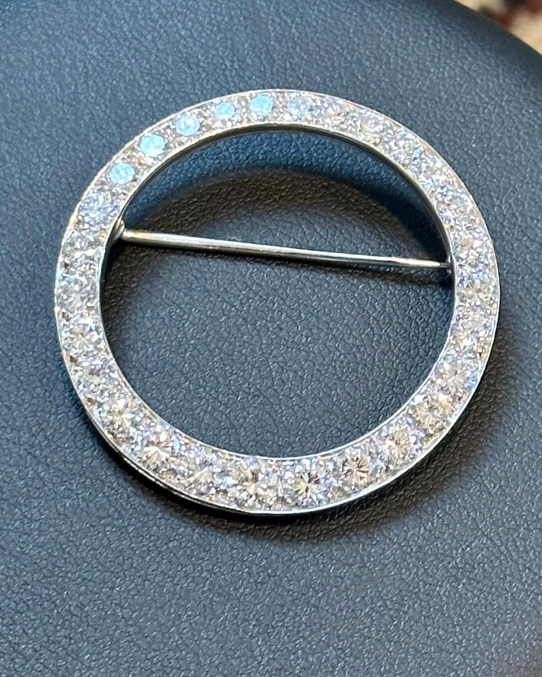 Round Cut 6.5 Carat Diamond Graduating Circular Platinum Pin / Pendant VS Quality Estate
