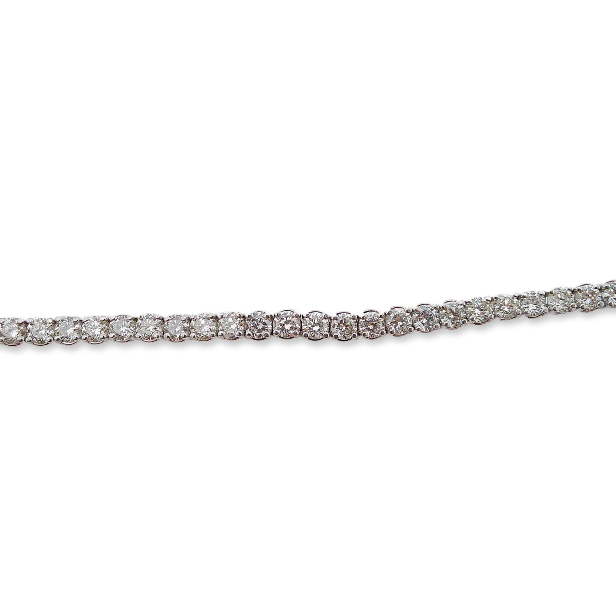 Contemporain Bracelet de diamants 6,5 carats DTW en vente