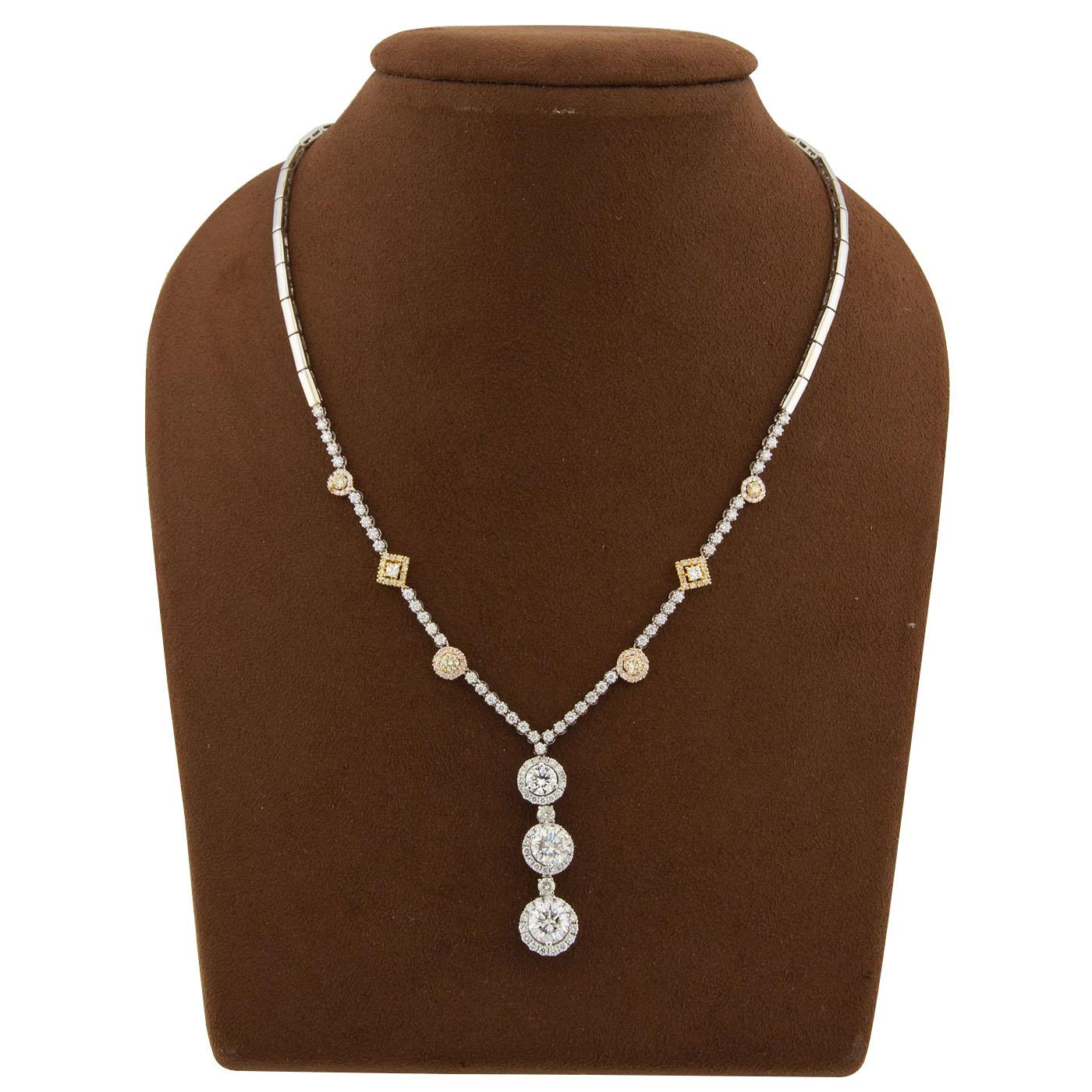 Modernista 6,5 carati di diamanti naturali a taglio rotondo in oro bianco 18 carati - Collana con ciondolo squisito in vendita