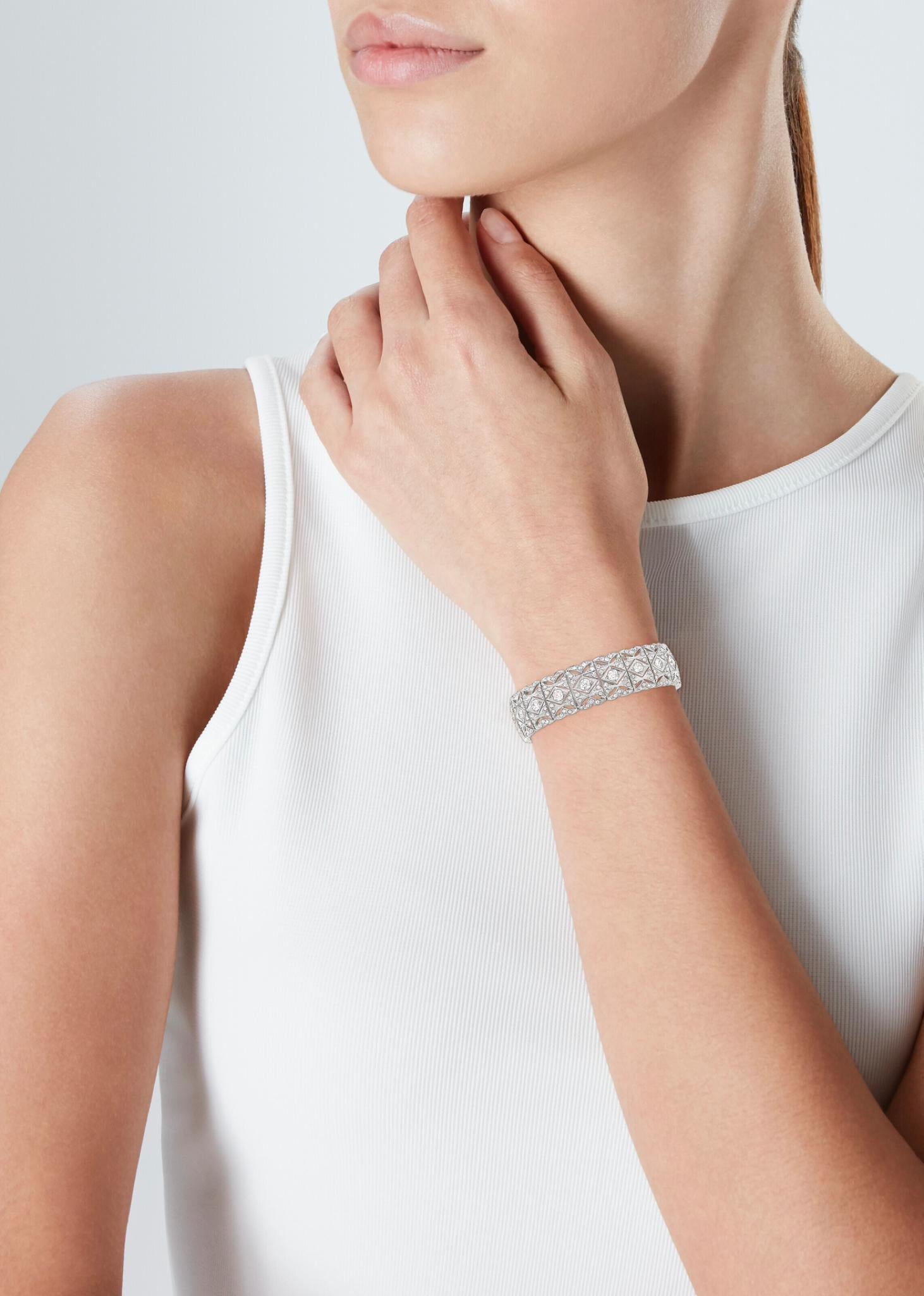 Women's 6.5 Carat Old and Single-cut Diamonds Bracelet For Sale