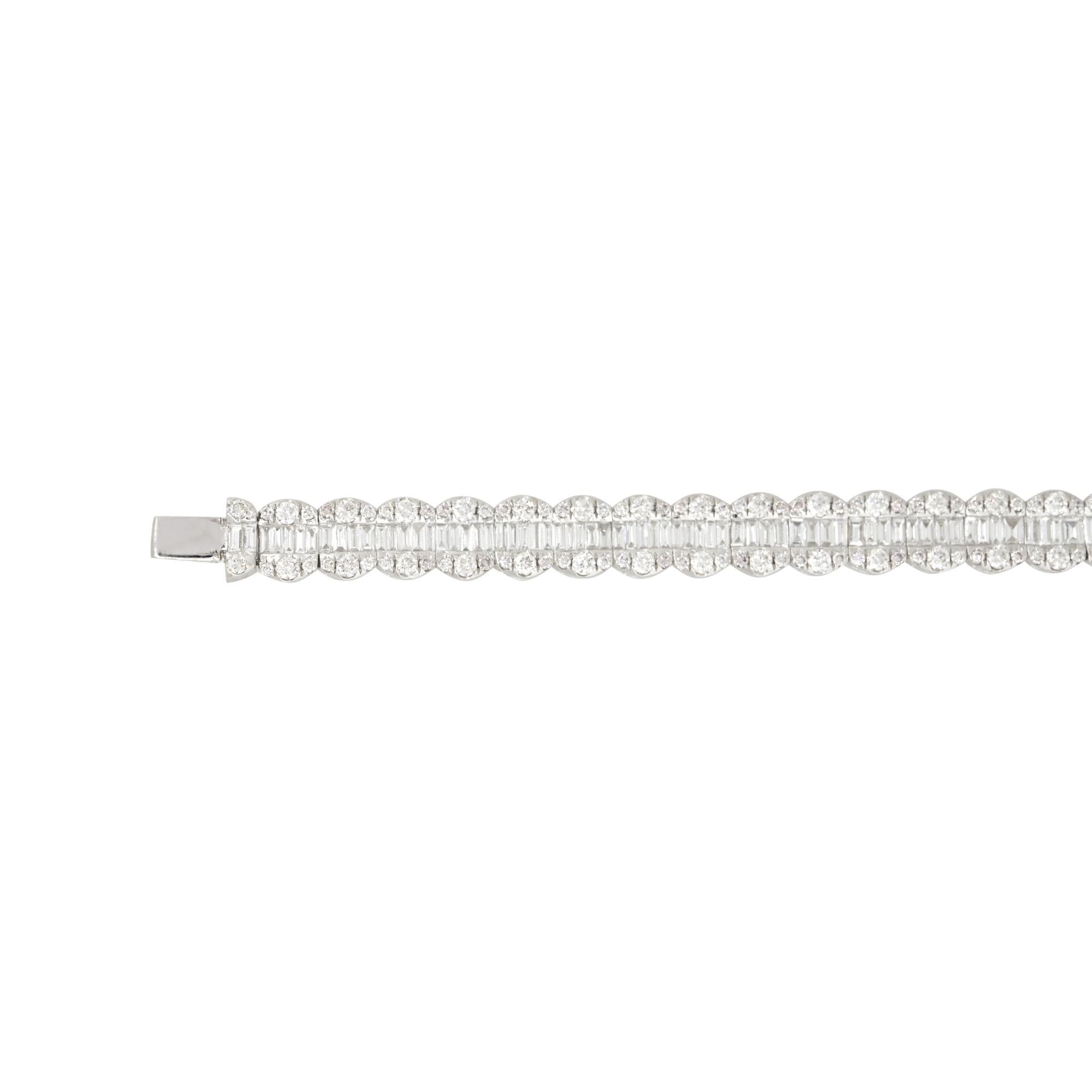 Modern 6.5 Carat Round Brilliant and Baguette Cut Diamond Bracelet 18 Karat in Stock For Sale