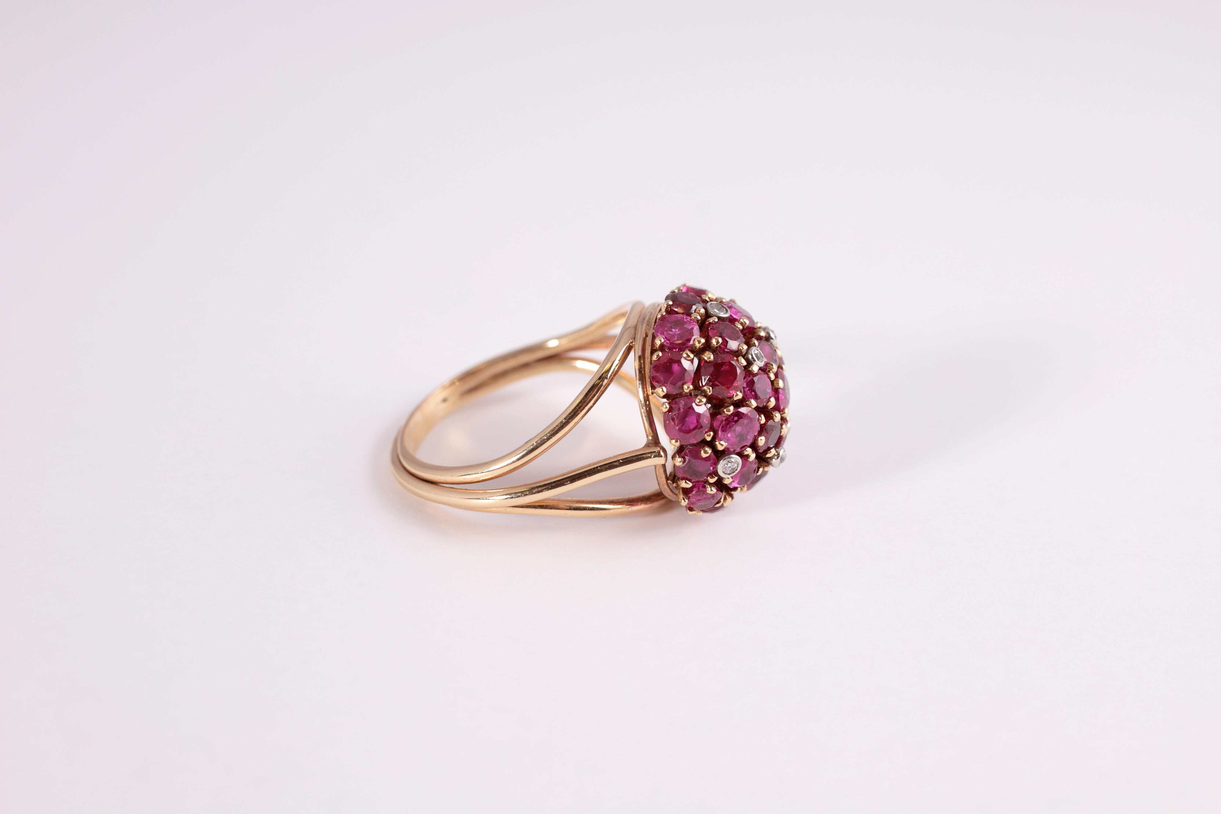 6.5 Carat Ruby and Diamond Ring In Good Condition For Sale In Dallas, TX