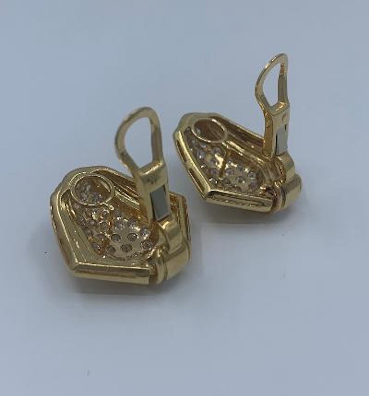 Boucles d'oreilles de style Art déco en or jaune 18 carats avec diamants de 6,5 carats de couleur F VVS1 en vente 2