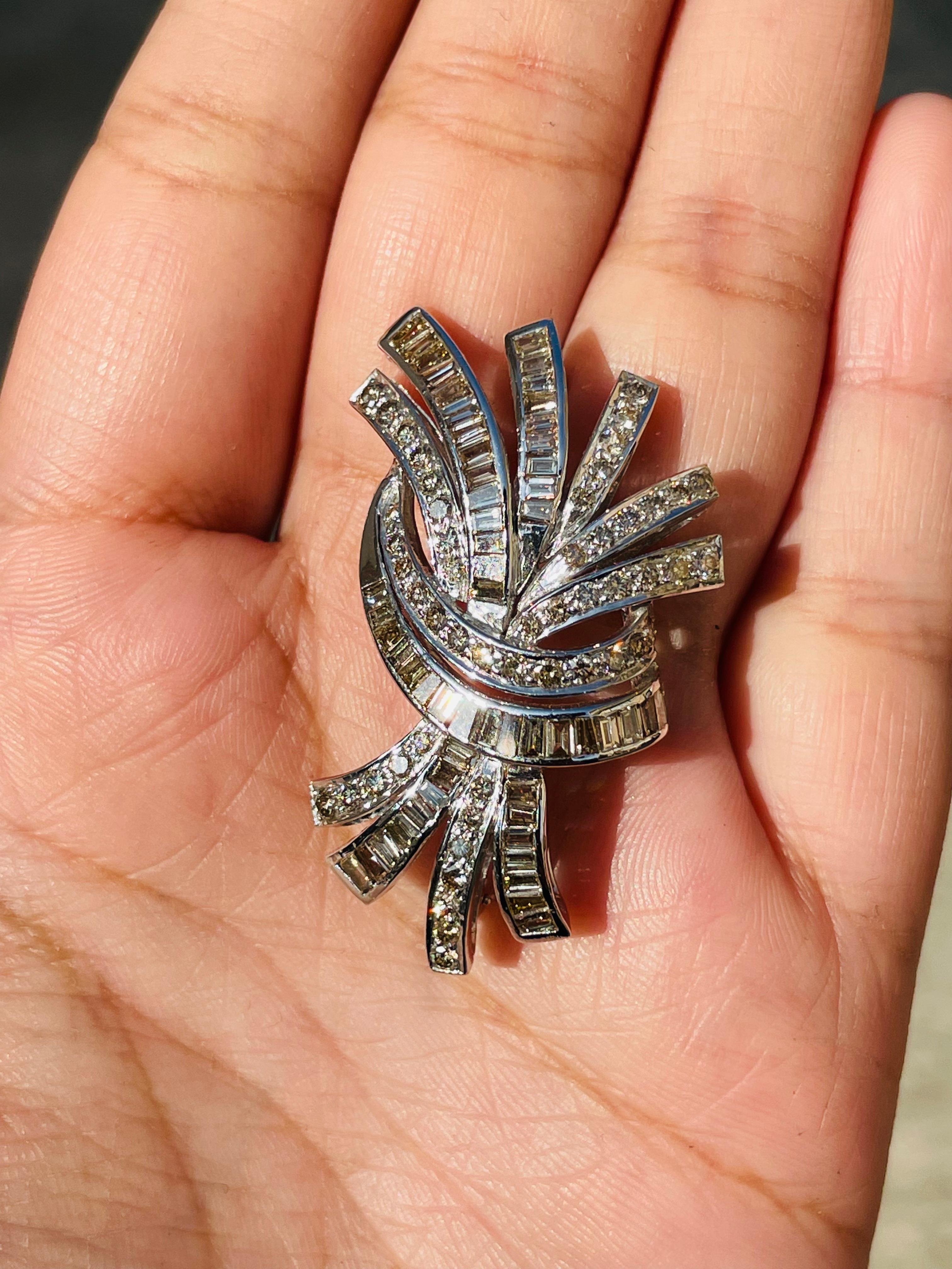 Taille mixte 6.5 CTW Fine Diamond Bow Brooch Cadeau unisexe pour fiançailles en or blanc 18k en vente