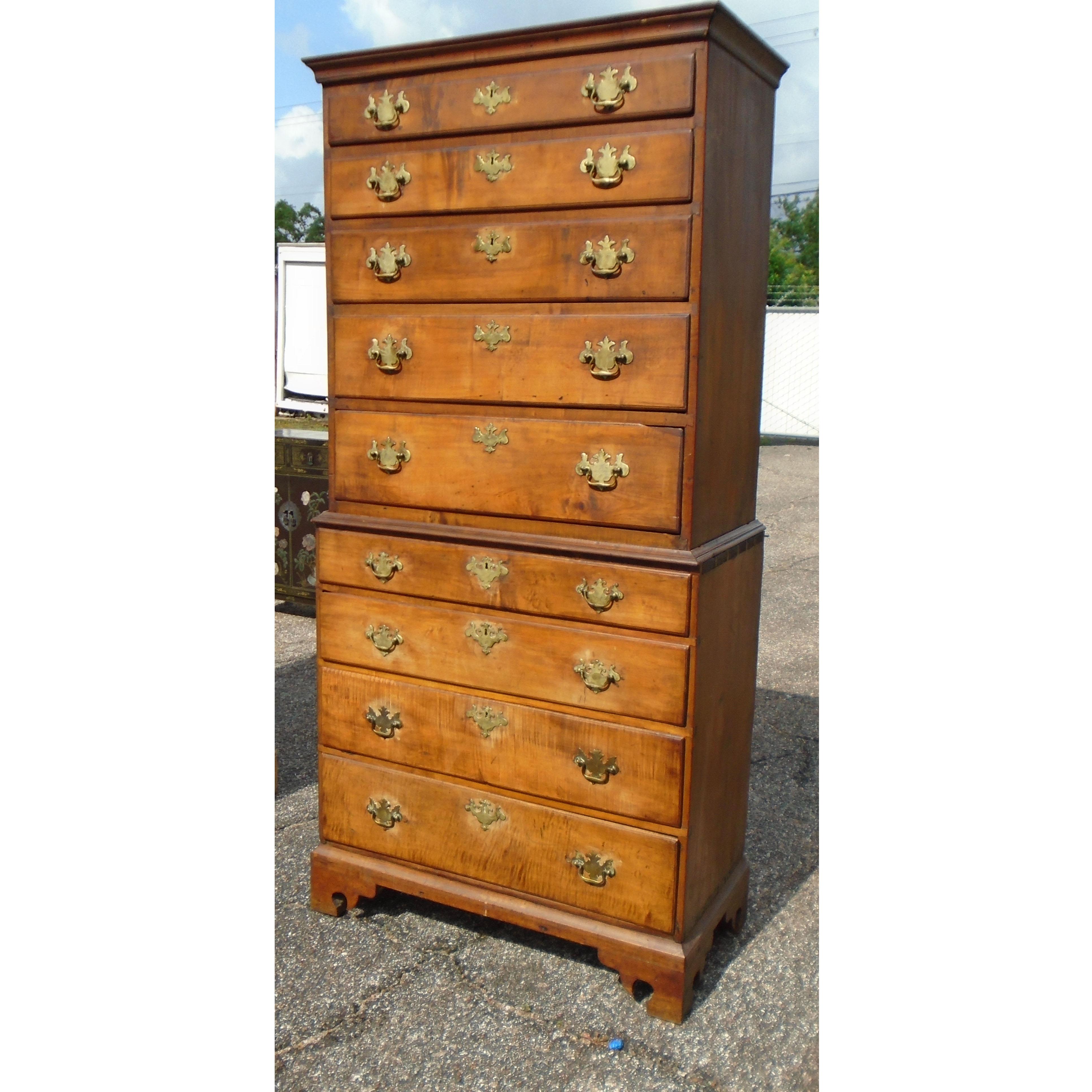 North American 6.5 Late 19th Century English George III Graduated Chest of Drawers For Sale