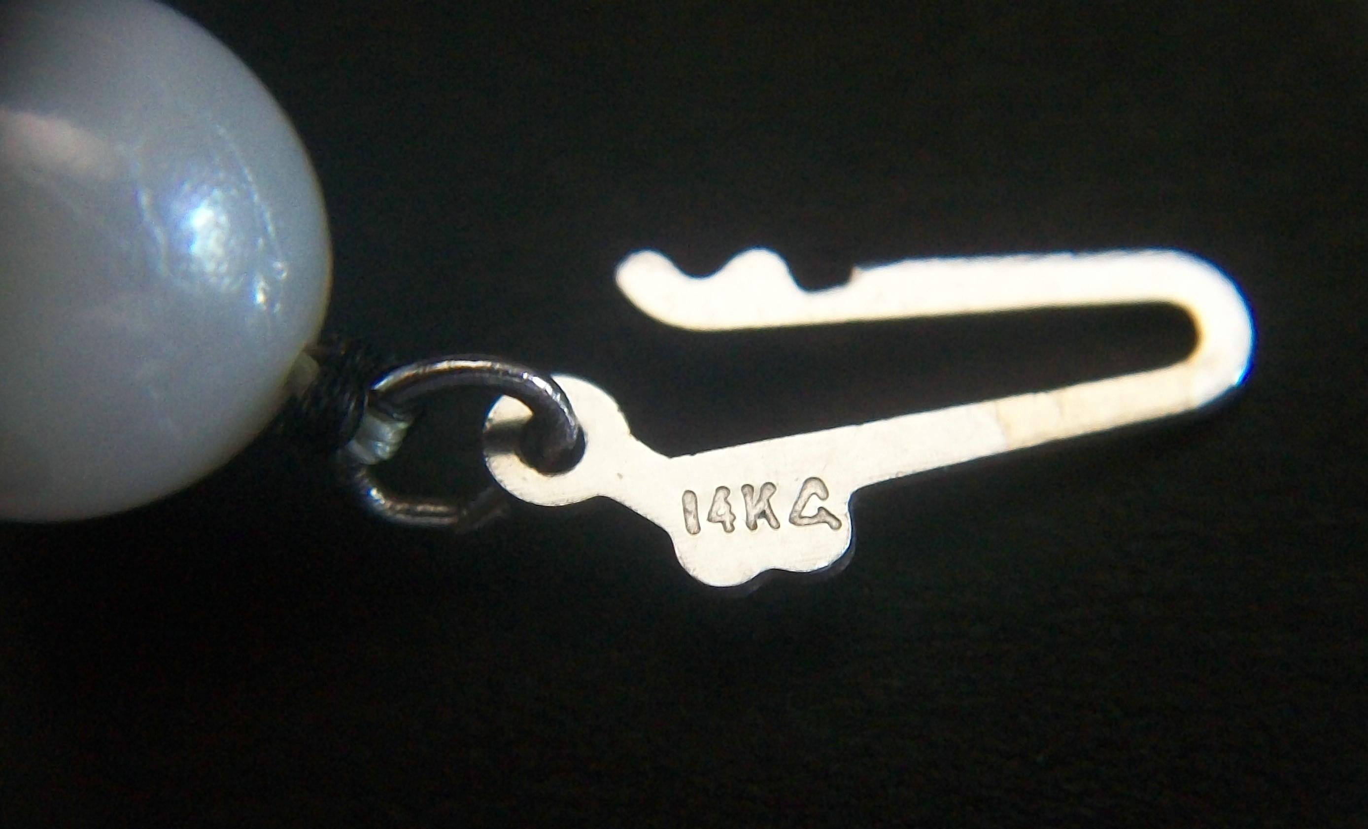 6,5 mm. Collana di perle coltivate bianche - Chiusura in oro bianco 14K - S.S. White - Circa 1980 in vendita 4