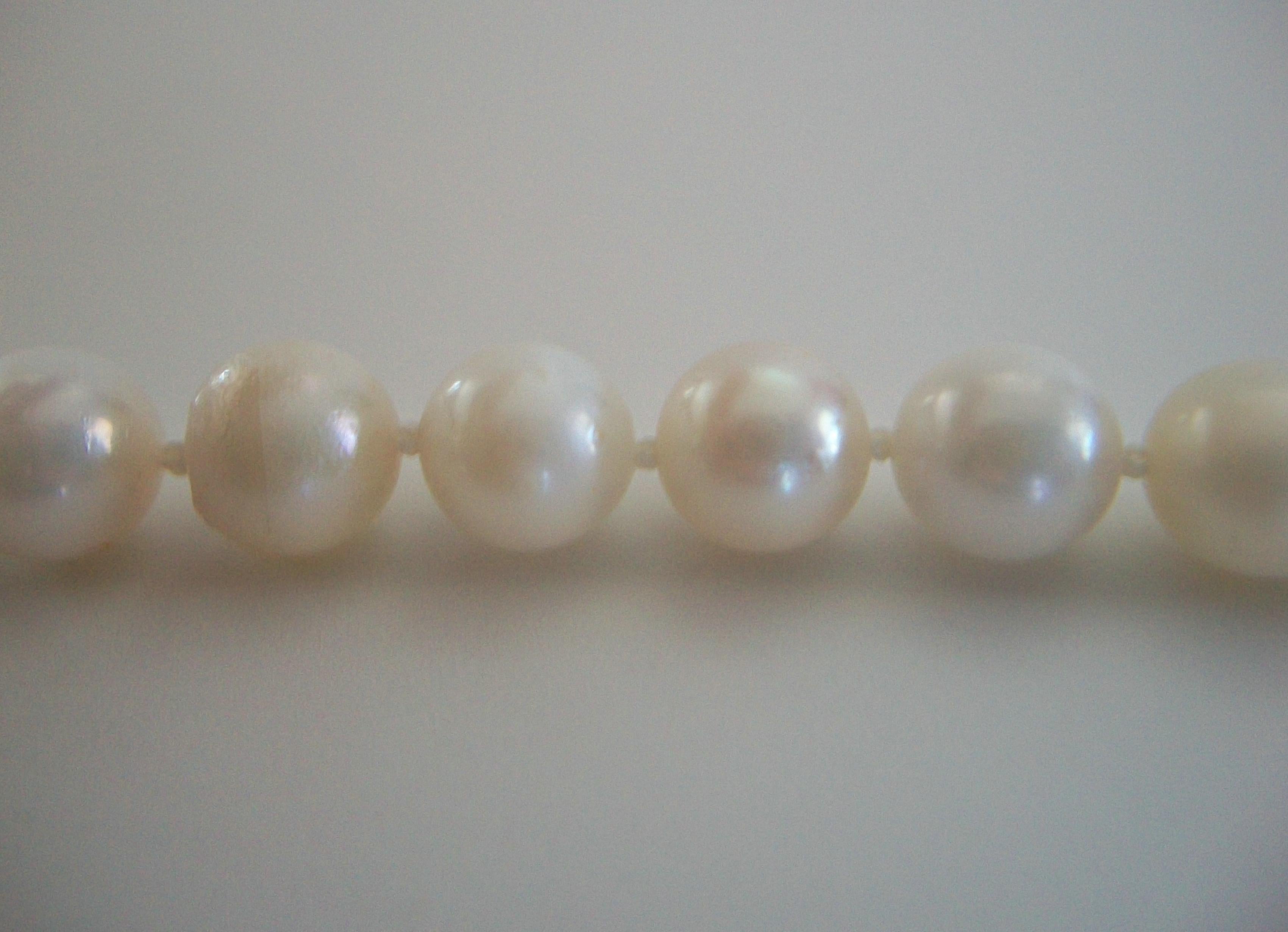 6,5 mm. Collana di perle coltivate bianche - Chiusura in oro bianco 14K - S.S. White - Circa 1980 in vendita 8