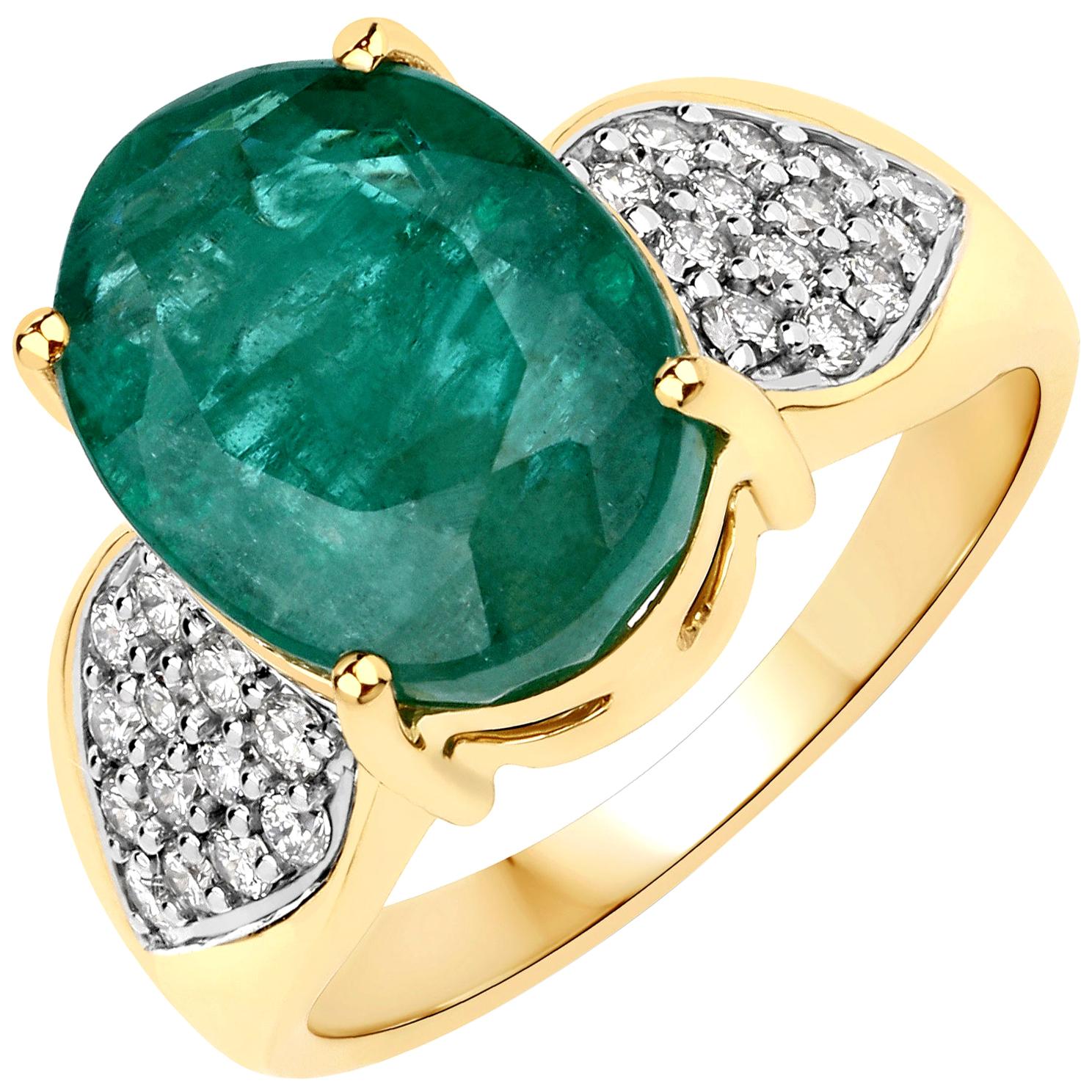 6.50 Carat Brazilian Emerald and Diamond 14 Karat Yellow Gold Cocktail Ring