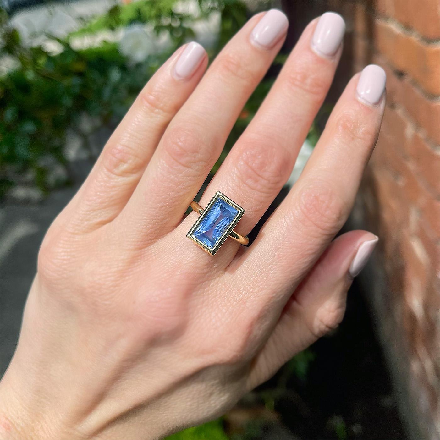 Women's 6.50 Carat Ceylon AGL Certified Blue Sapphire Ring from Bespoke by Platt For Sale