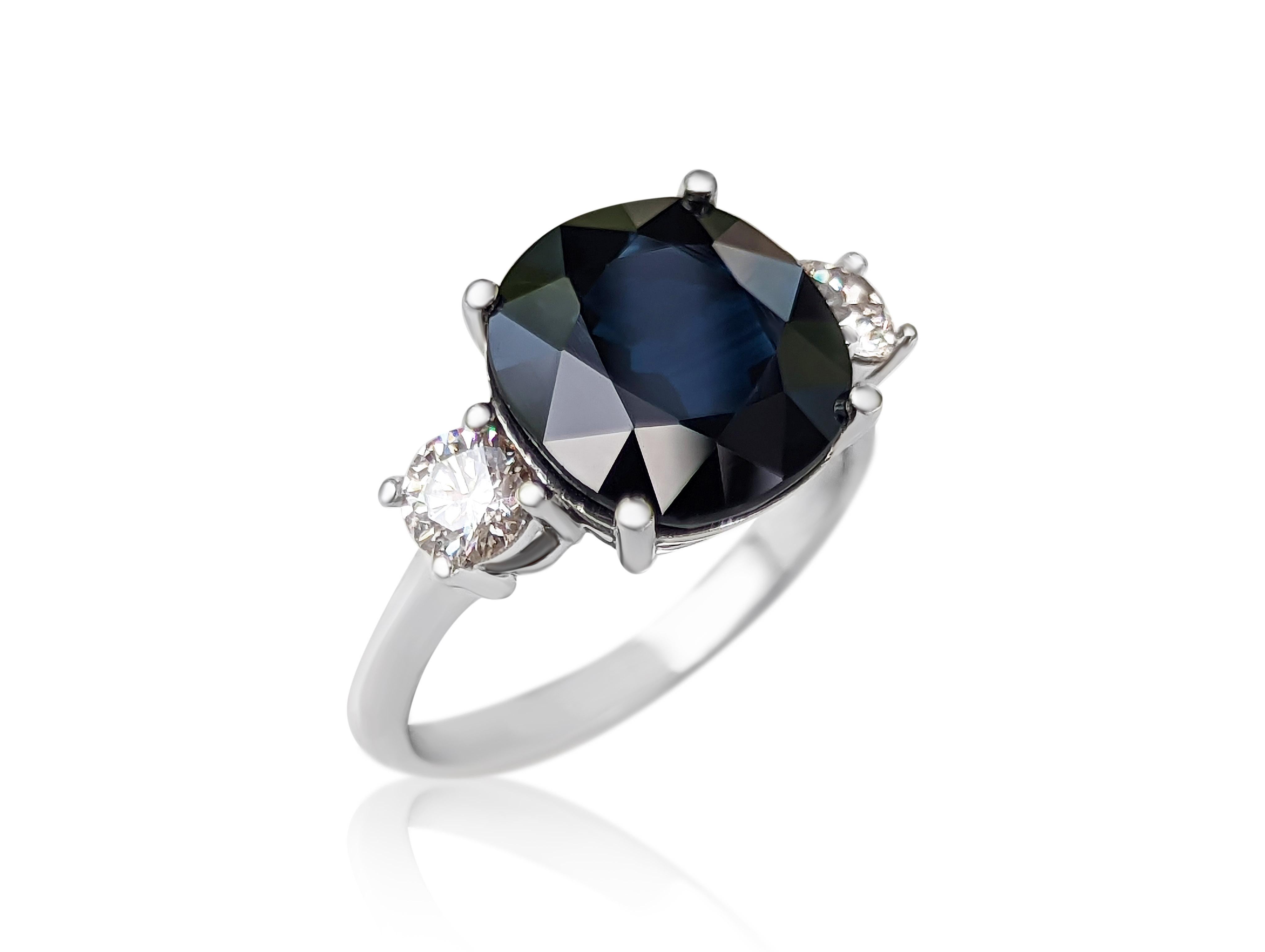 Art Deco 6.50 Carat Dark Blue Sapphire and 0.62 Ct Diamonds, 18 Kt. White Gold, Ring
