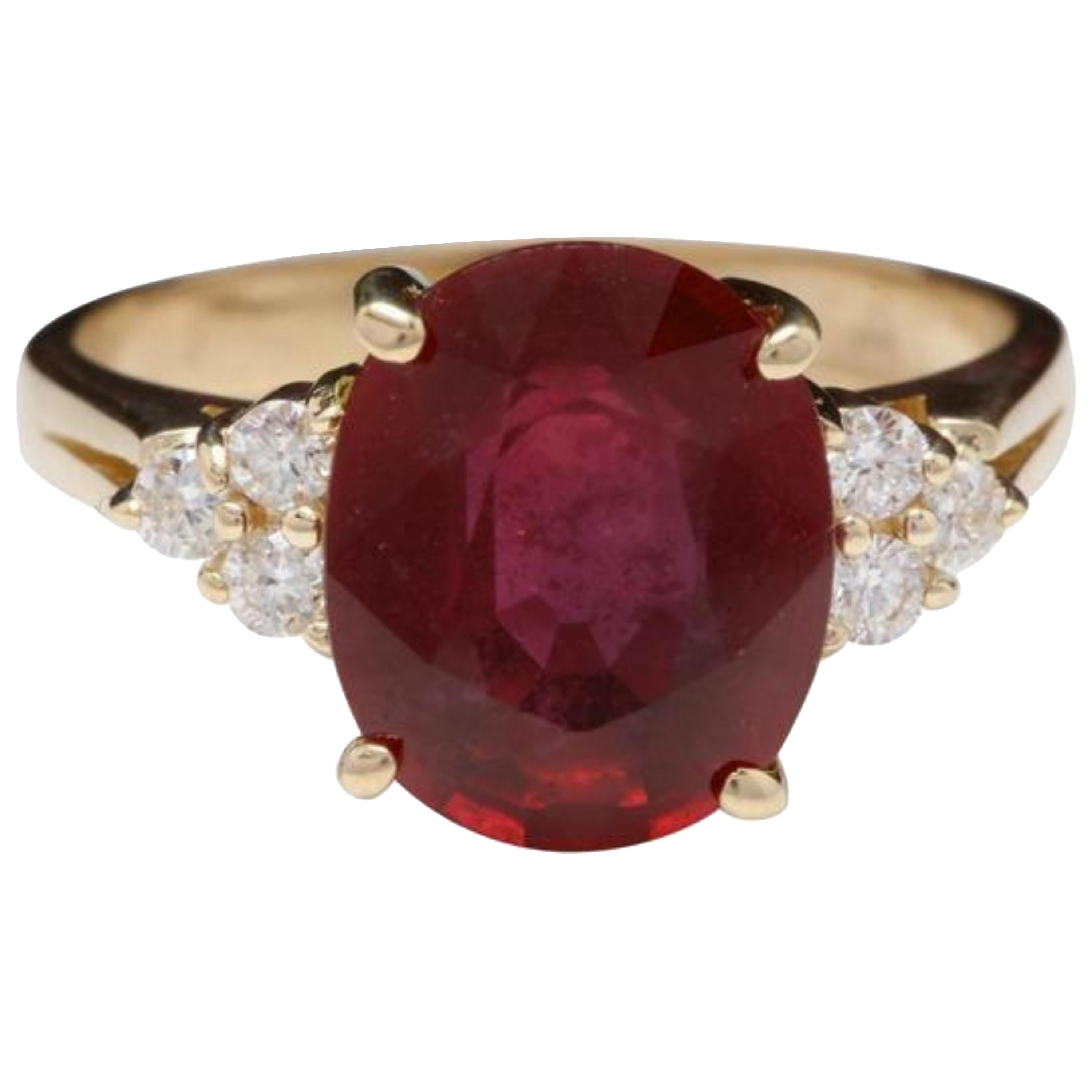 6,50 Karat beeindruckender Ring mit rotem Rubin und Diamant aus 14 Karat Gelbgold