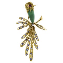 6,50 Karat Jade 1,38 Karat Saphir 0,35 Karat Diamant Rubin 18K Gelbgold Anstecknadel