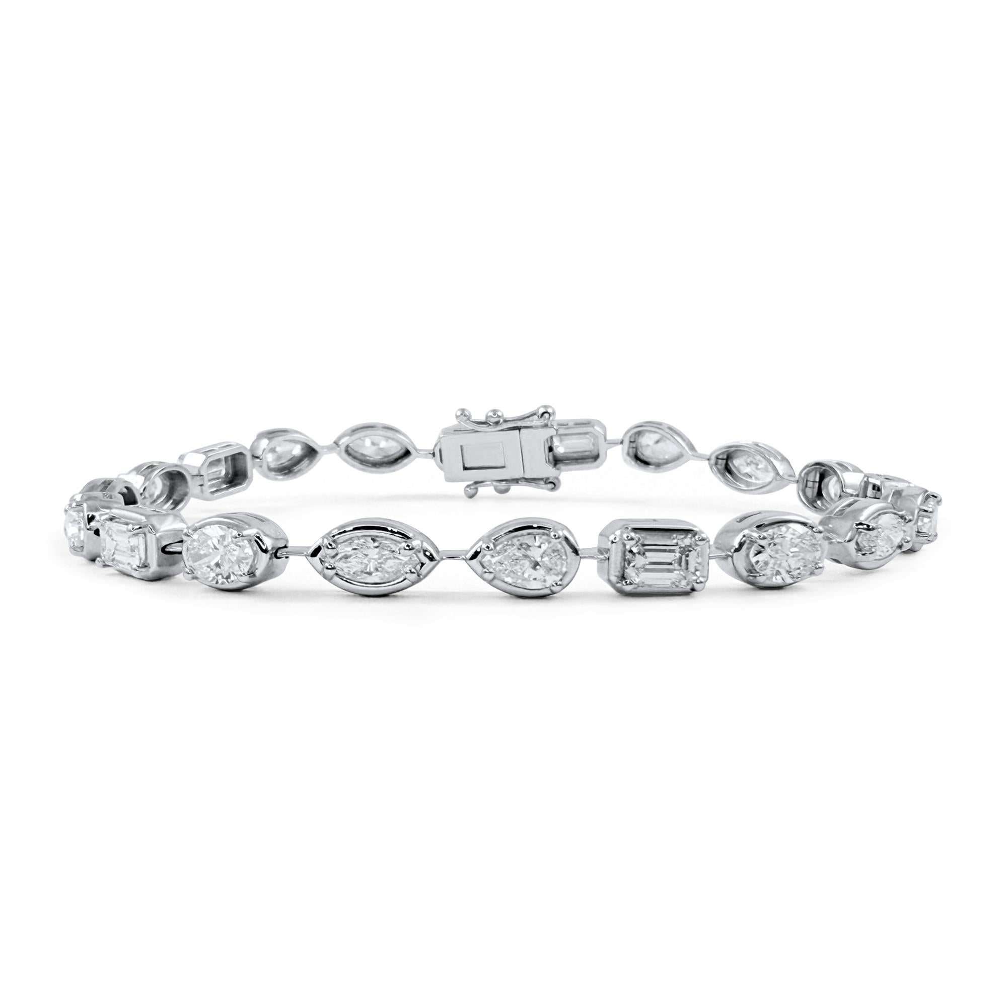 Contemporaneo Bracciale tennis con diamanti incastonati a forma di castone da 6,50 carati in oro giallo 14 carati in vendita