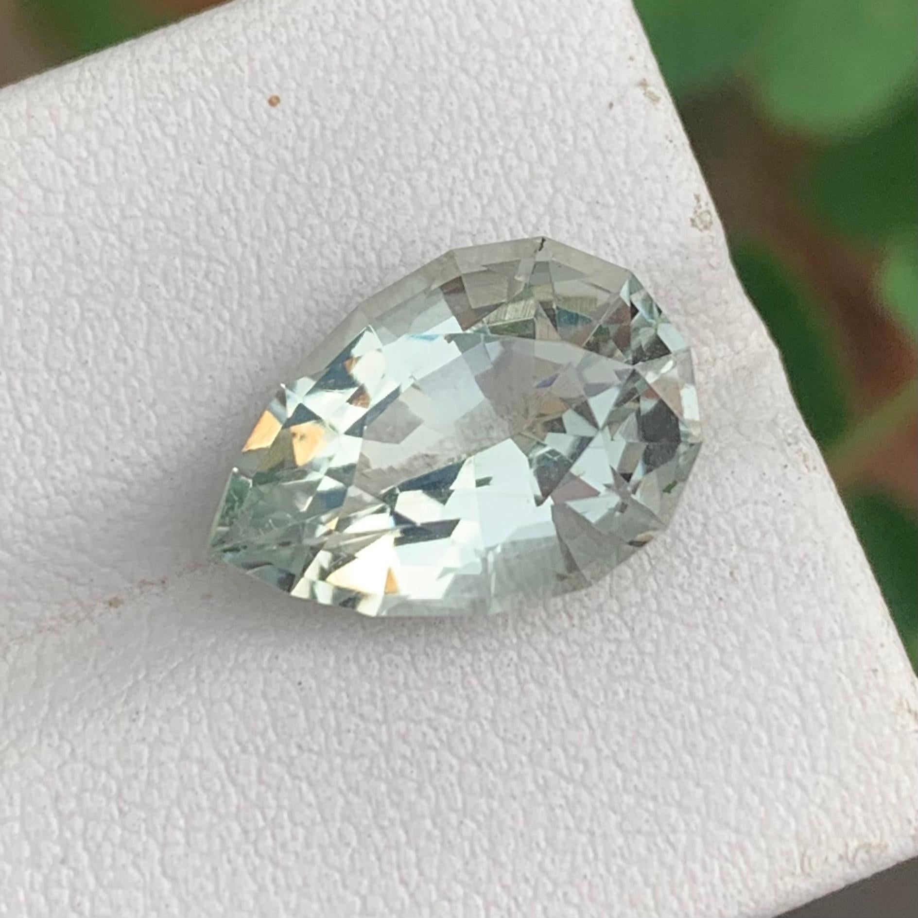6.50 Carat Natural Loose Green Amethyst Pear Shape Gem For Jewellery (Améthyste verte en vrac en forme de poire pour bijoux) en vente 1
