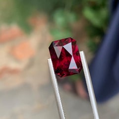 6.50 Karat natürlicher loser Rhodolith Granat Smaragd Form Edelstein