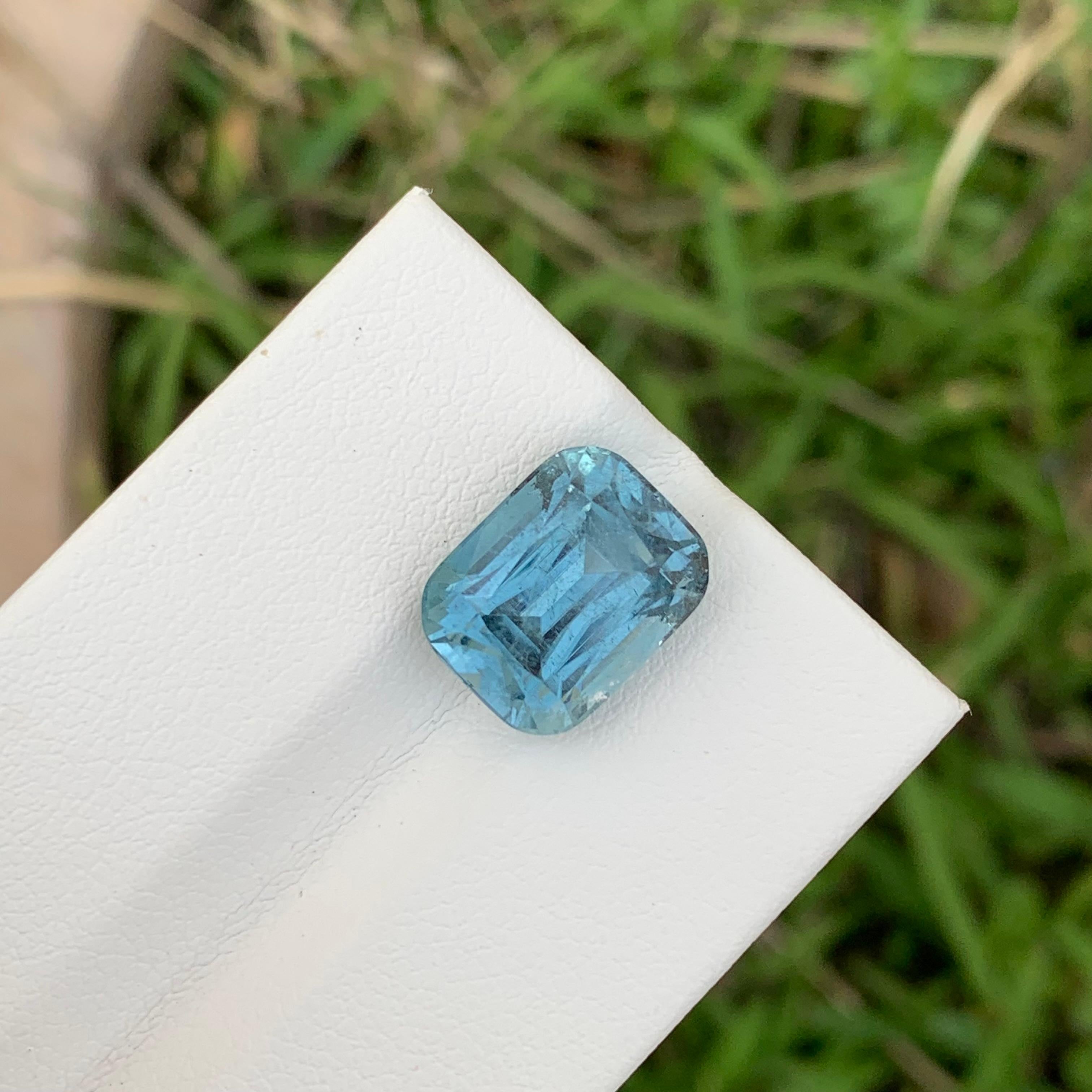 Rare Color 6.50 Carat Natural Loose Seafoam Tourmaline Cushion Shape Gem In New Condition For Sale In Peshawar, PK