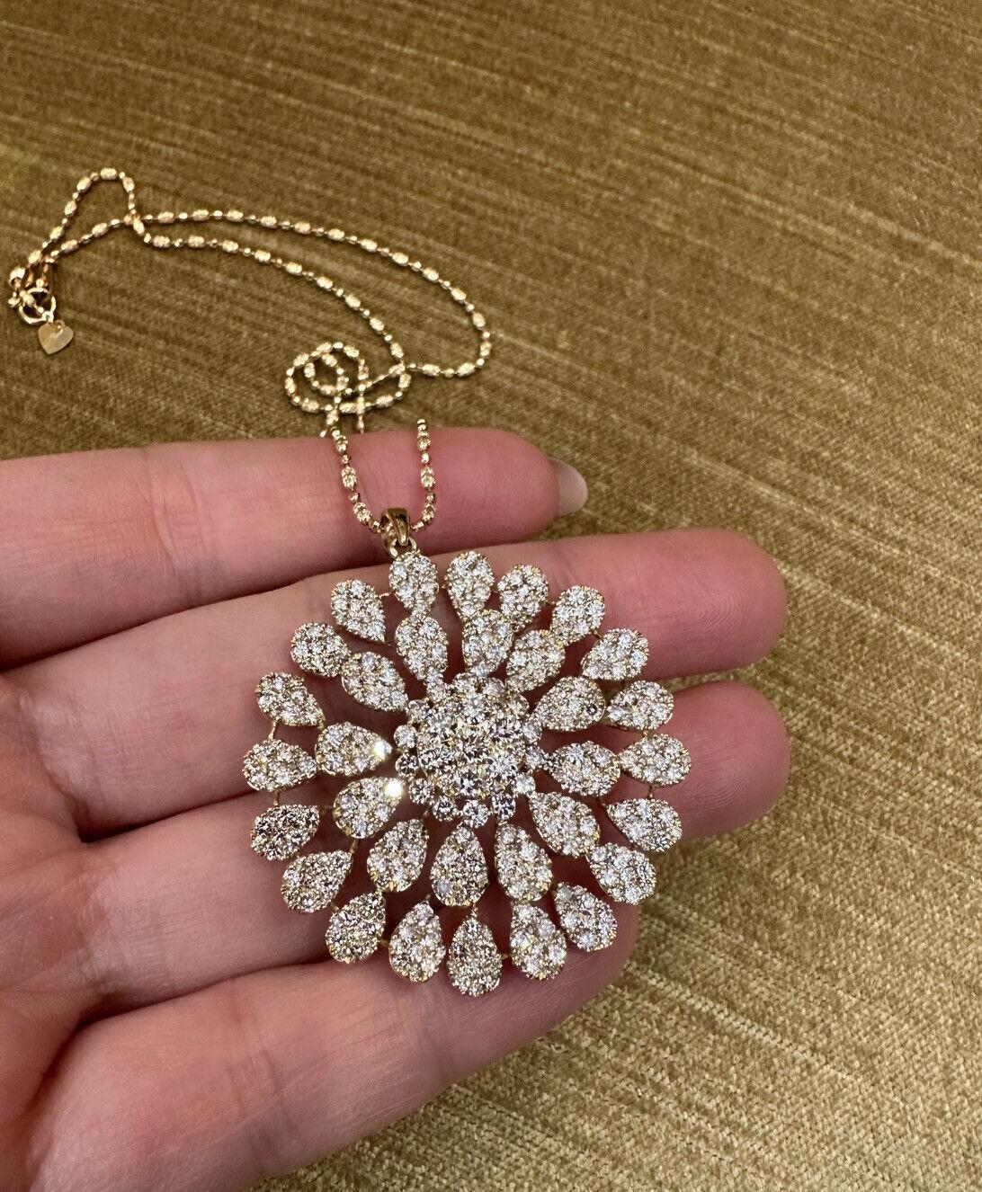 6.50 carat Pave Diamond Flower Medallion Pendant Necklace 18k Yellow Gold In Excellent Condition For Sale In La Jolla, CA