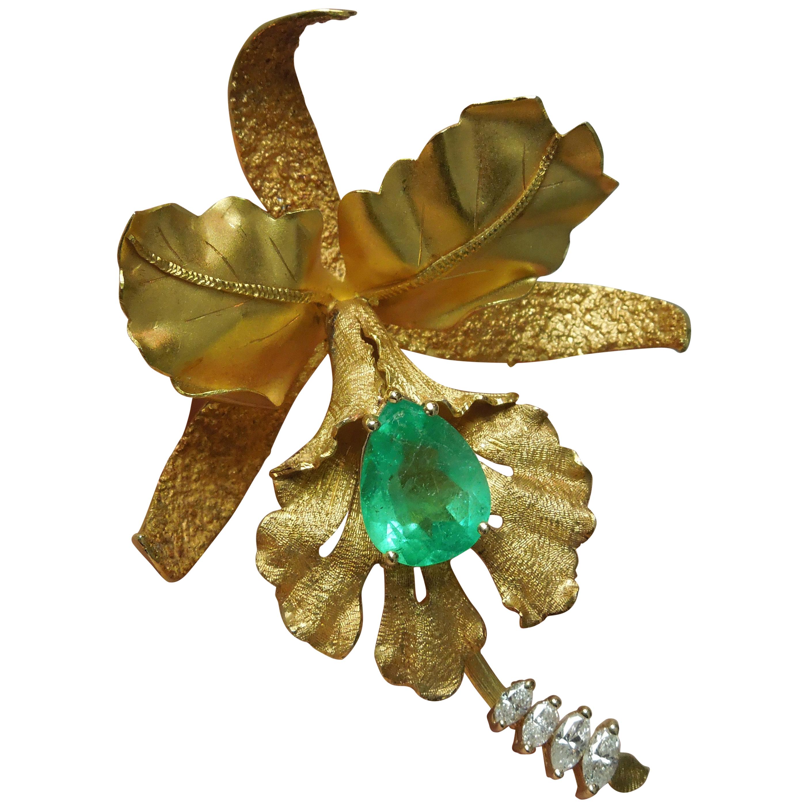 6.50 Carat Pear Cut Emerald 18 Karat Gold Orchid Pin Pendant For Sale