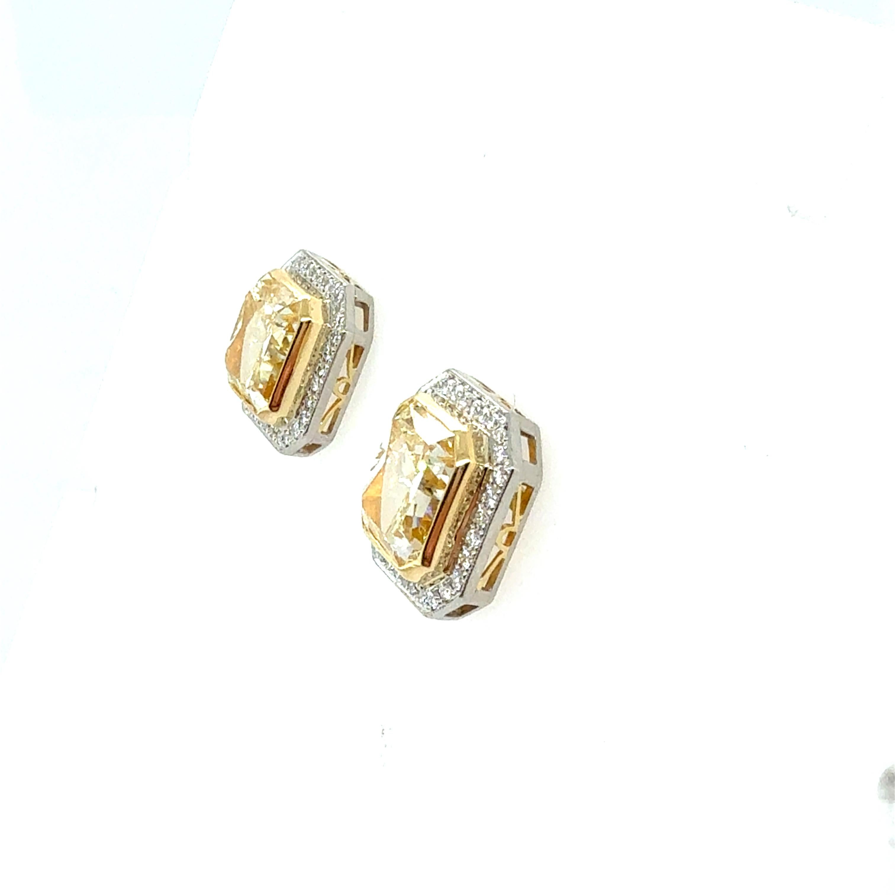 Boucles d'oreilles en diamant jaune de 6,50 carats à taille rayonnante Excellent état - En vente à Chicago, IL