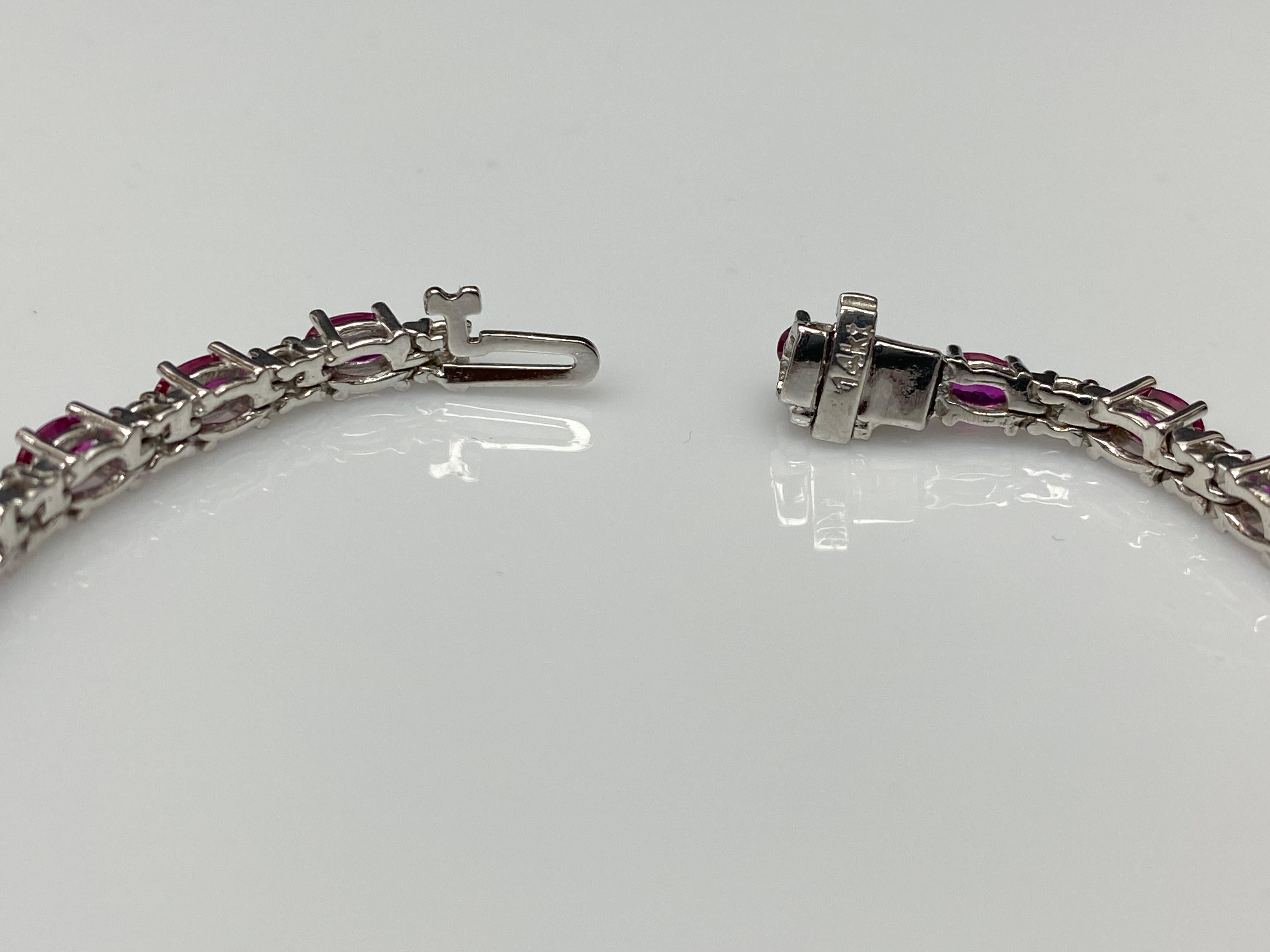 6,50 Karat Rubin und Diamant-Tennisarmband aus 14K Weißgold im Angebot 8