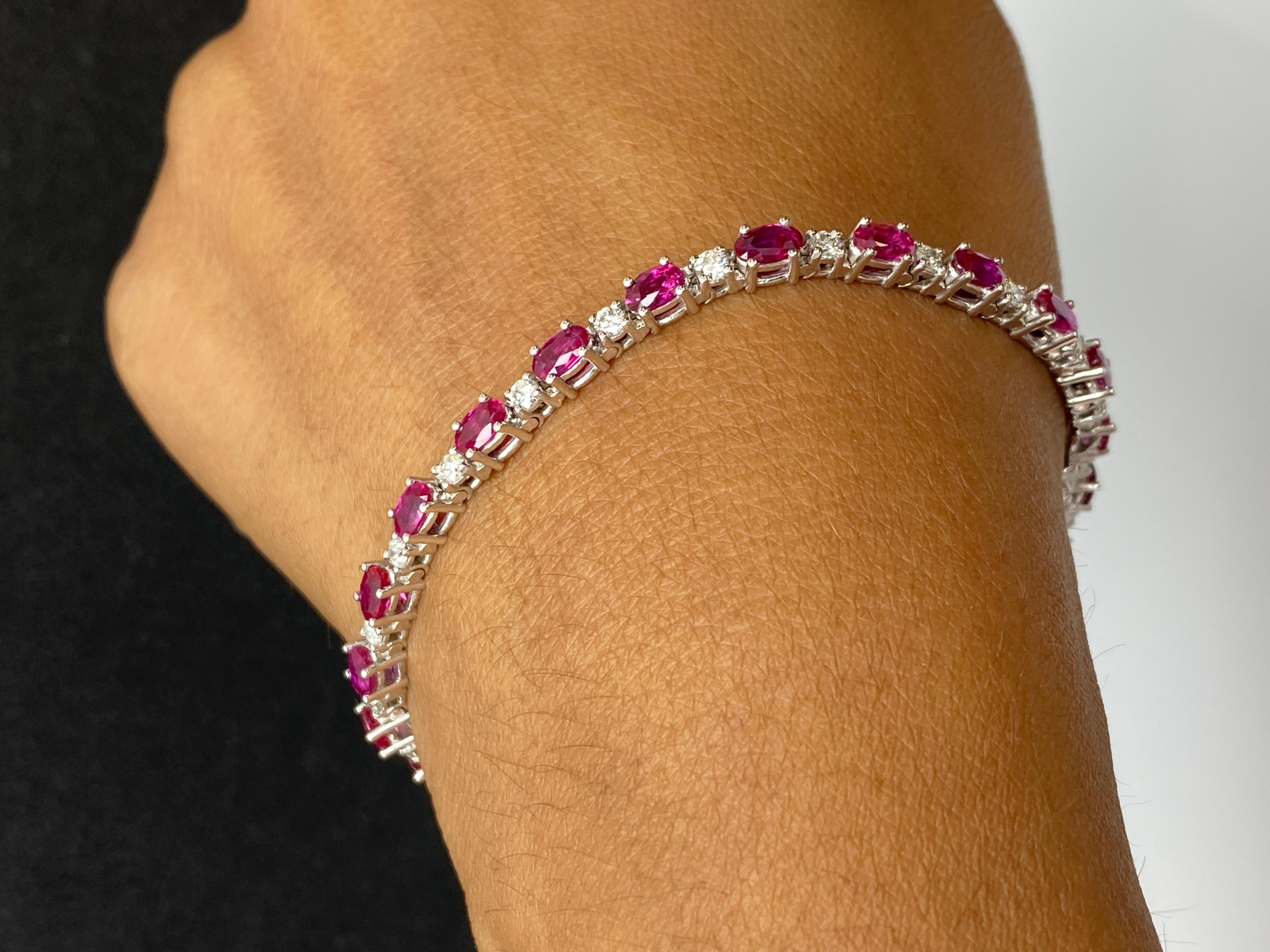 6,50 Karat Rubin und Diamant-Tennisarmband aus 14K Weißgold im Angebot 2