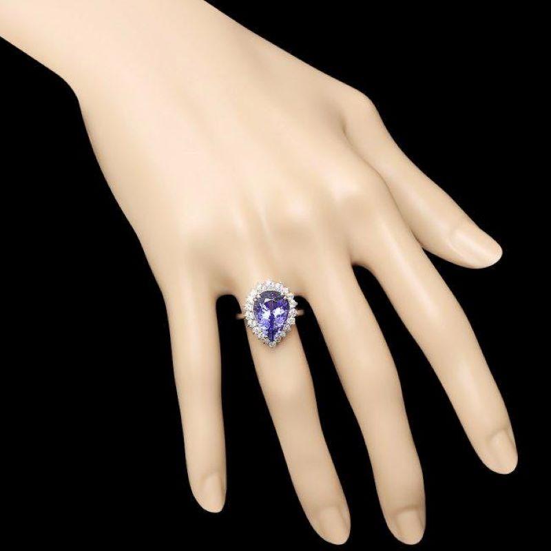 6.50 Carats Natural Tanzanite and Diamond 18k Solid White Gold Ring In New Condition For Sale In Los Angeles, CA